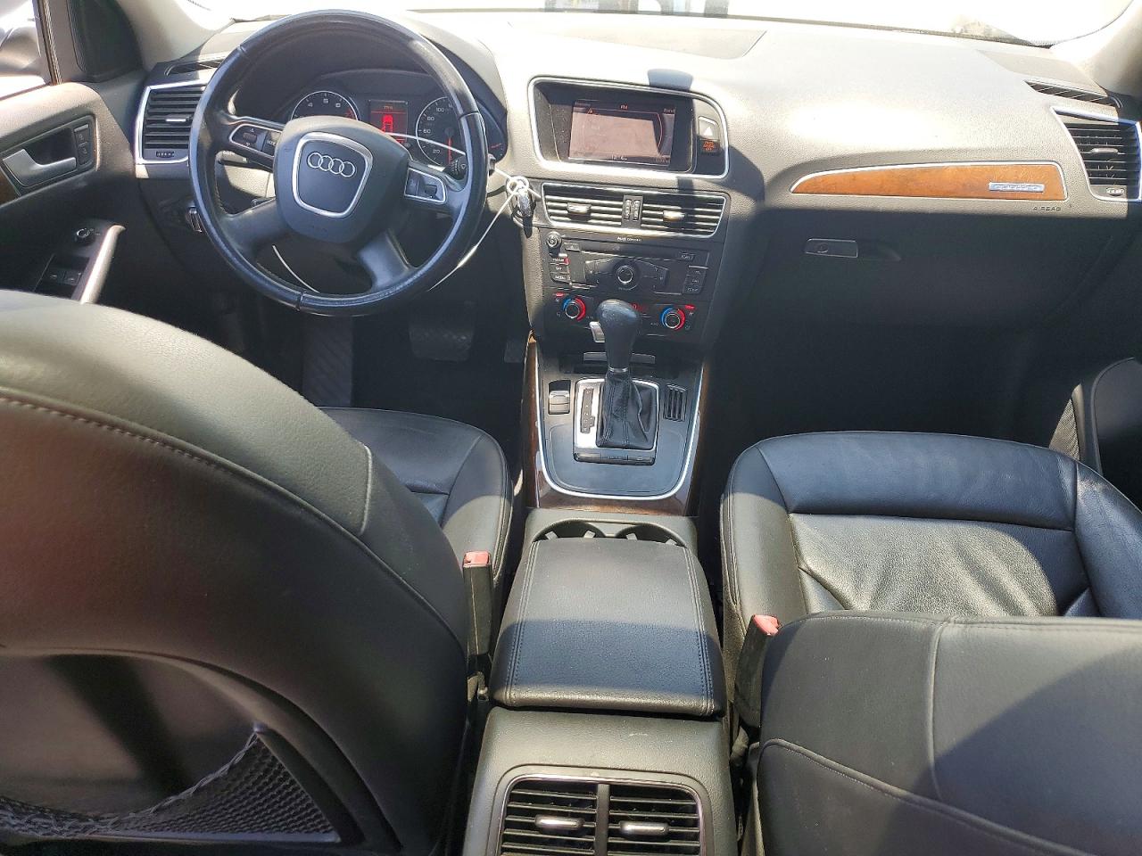 2010 Audi Q5 Premium Silver vin: WA1CKAFP5AA080547