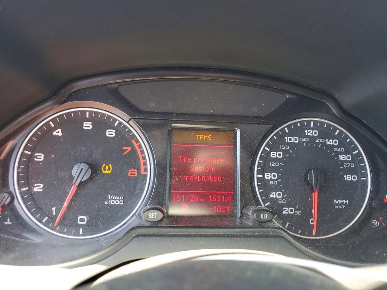2010 Audi Q5 Premium Silver vin: WA1CKAFP5AA080547