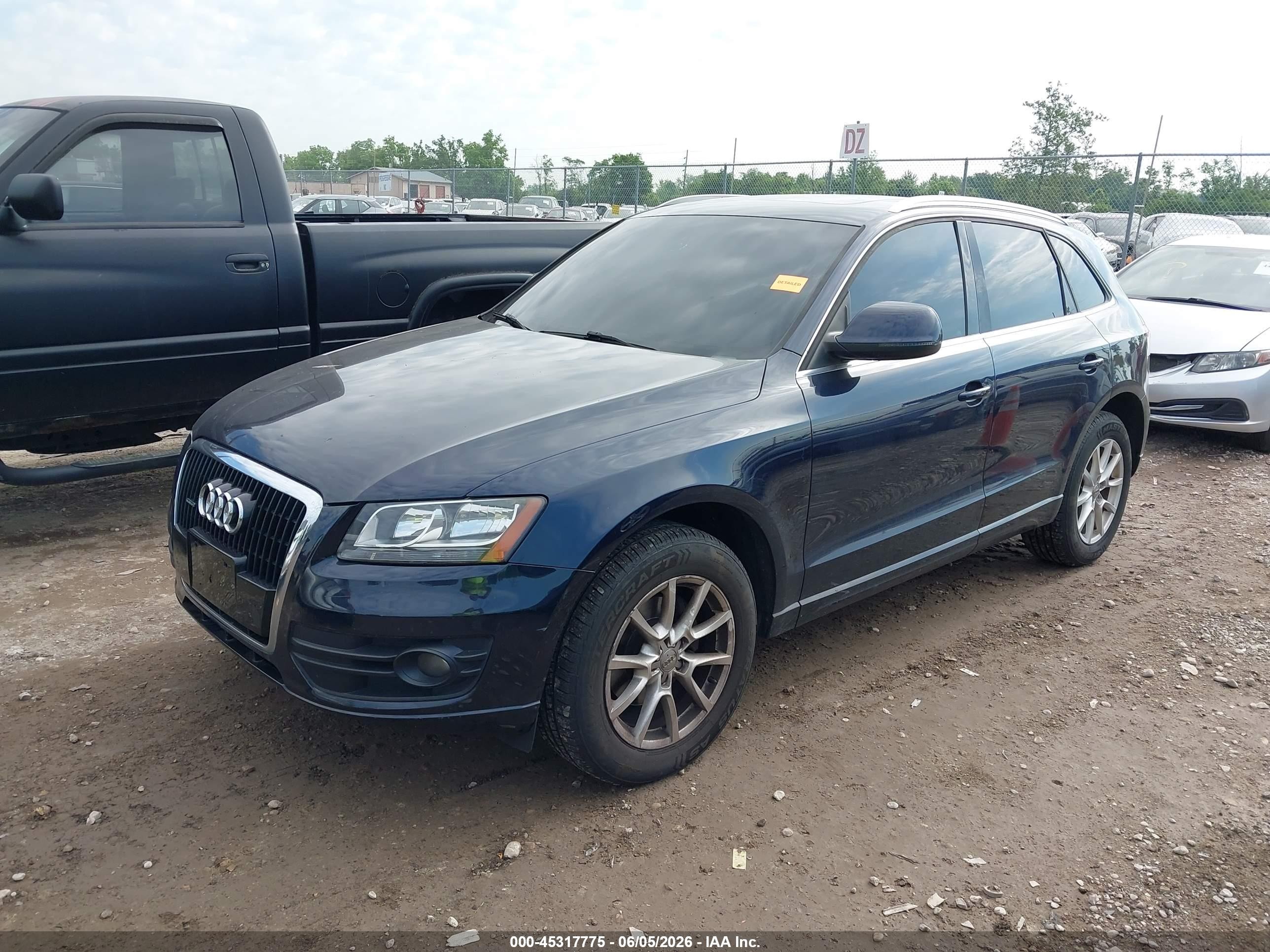 2010 Audi Q5 3.2 Premium Blue vin: WA1CKAFP7AA089962