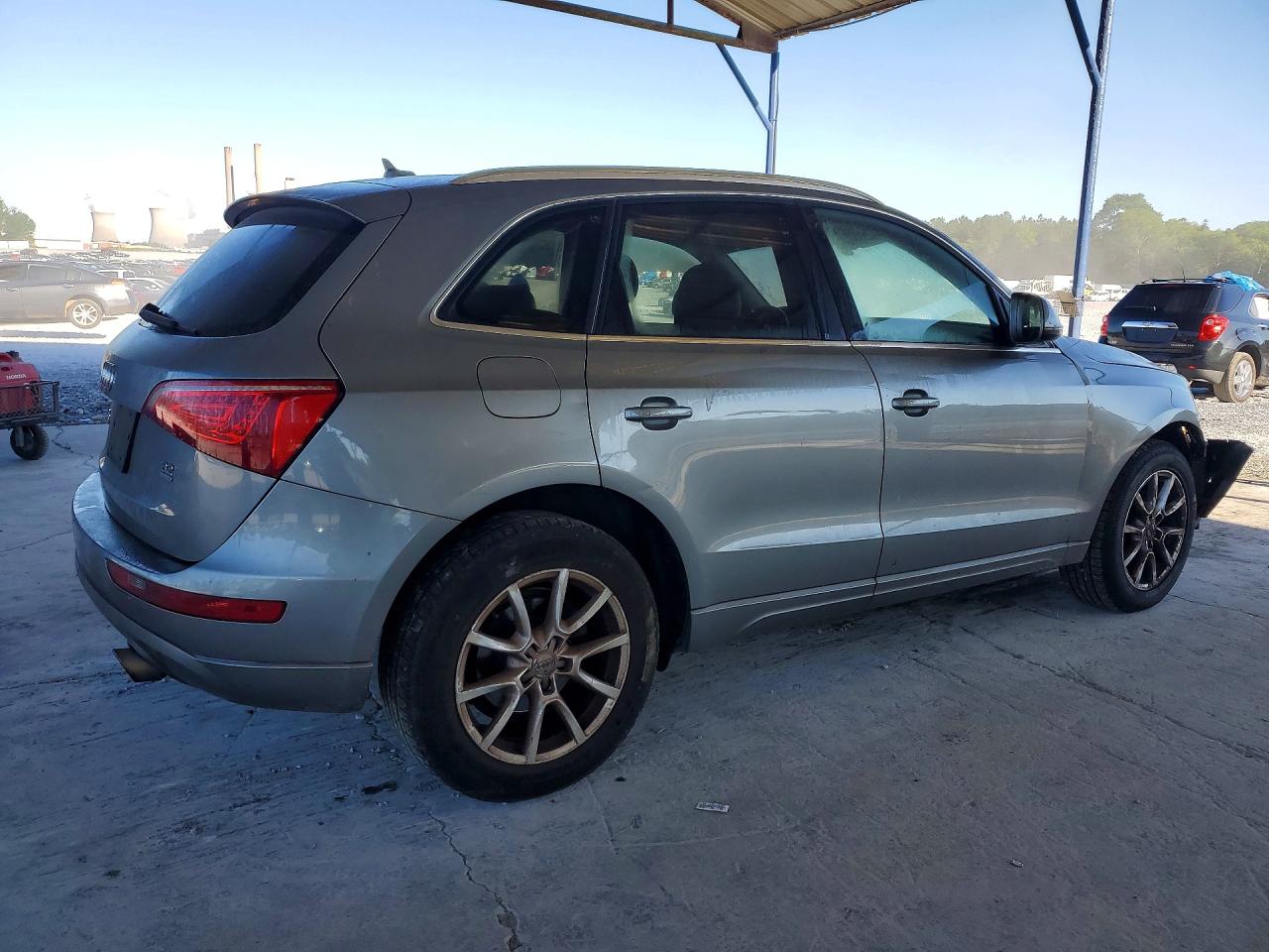 2010 Audi Q5 Premium Gray vin: WA1CKAFP8AA079344