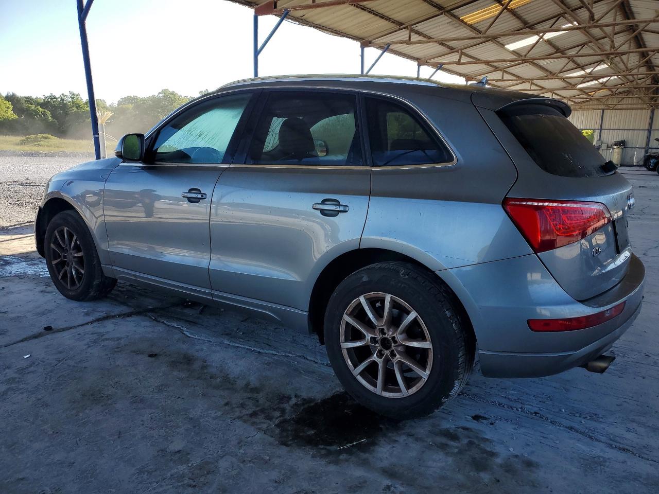 2010 Audi Q5 Premium Gray vin: WA1CKAFP8AA079344