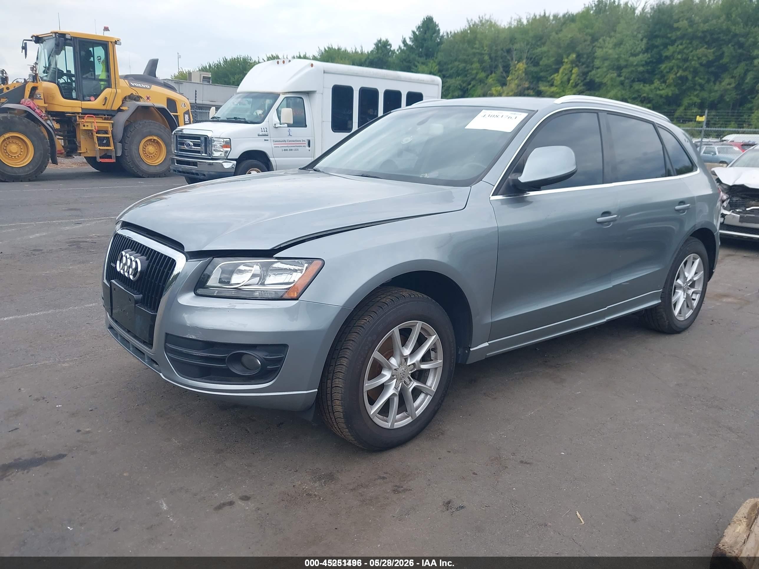 2010 Audi Q5 3.2 Premium Gray vin: WA1CKAFP8AA097438