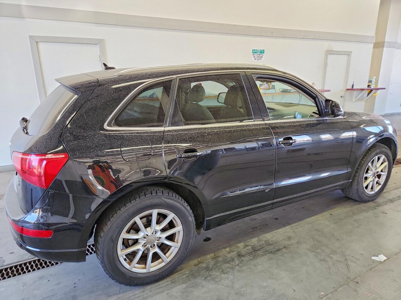 2010 Audi Q5 Premium Black vin: WA1CKAFP9AA071446