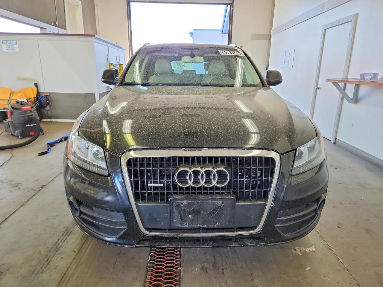 2010 Audi Q5 Premium Black vin: WA1CKAFP9AA071446