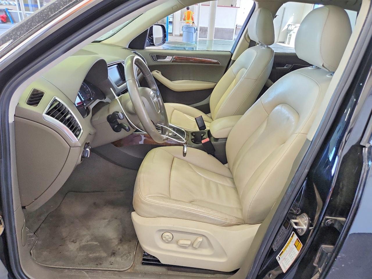 2010 Audi Q5 Premium Black vin: WA1CKAFP9AA071446