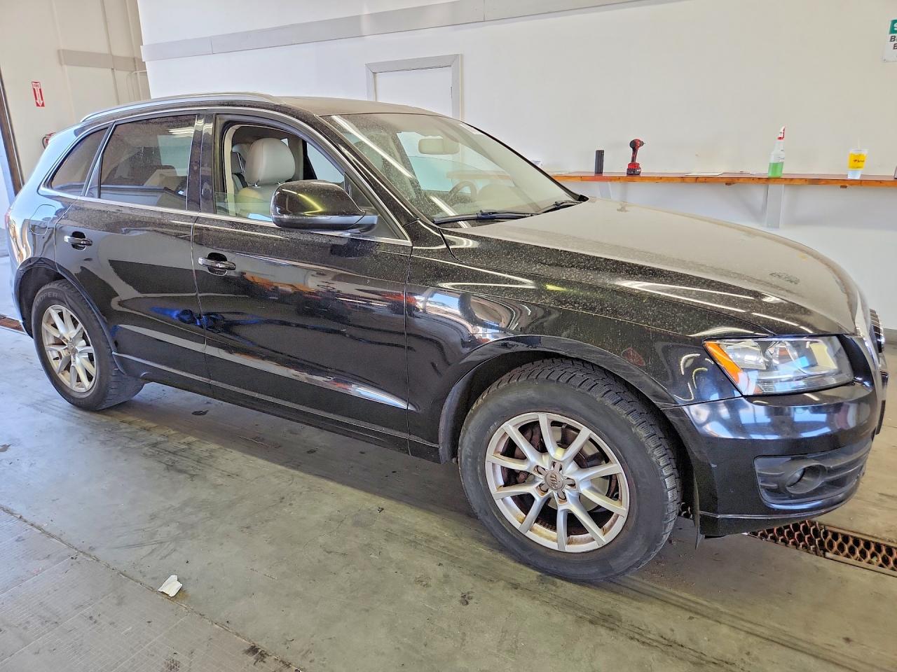 2010 Audi Q5 Premium Black vin: WA1CKAFP9AA071446