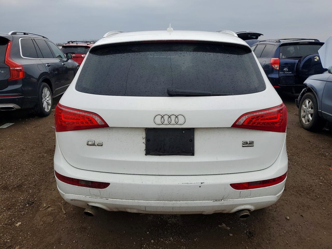 2010 Audi Q5 Premium White vin: WA1CKAFPXAA077188