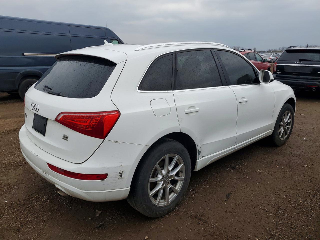 2010 Audi Q5 Premium White vin: WA1CKAFPXAA077188