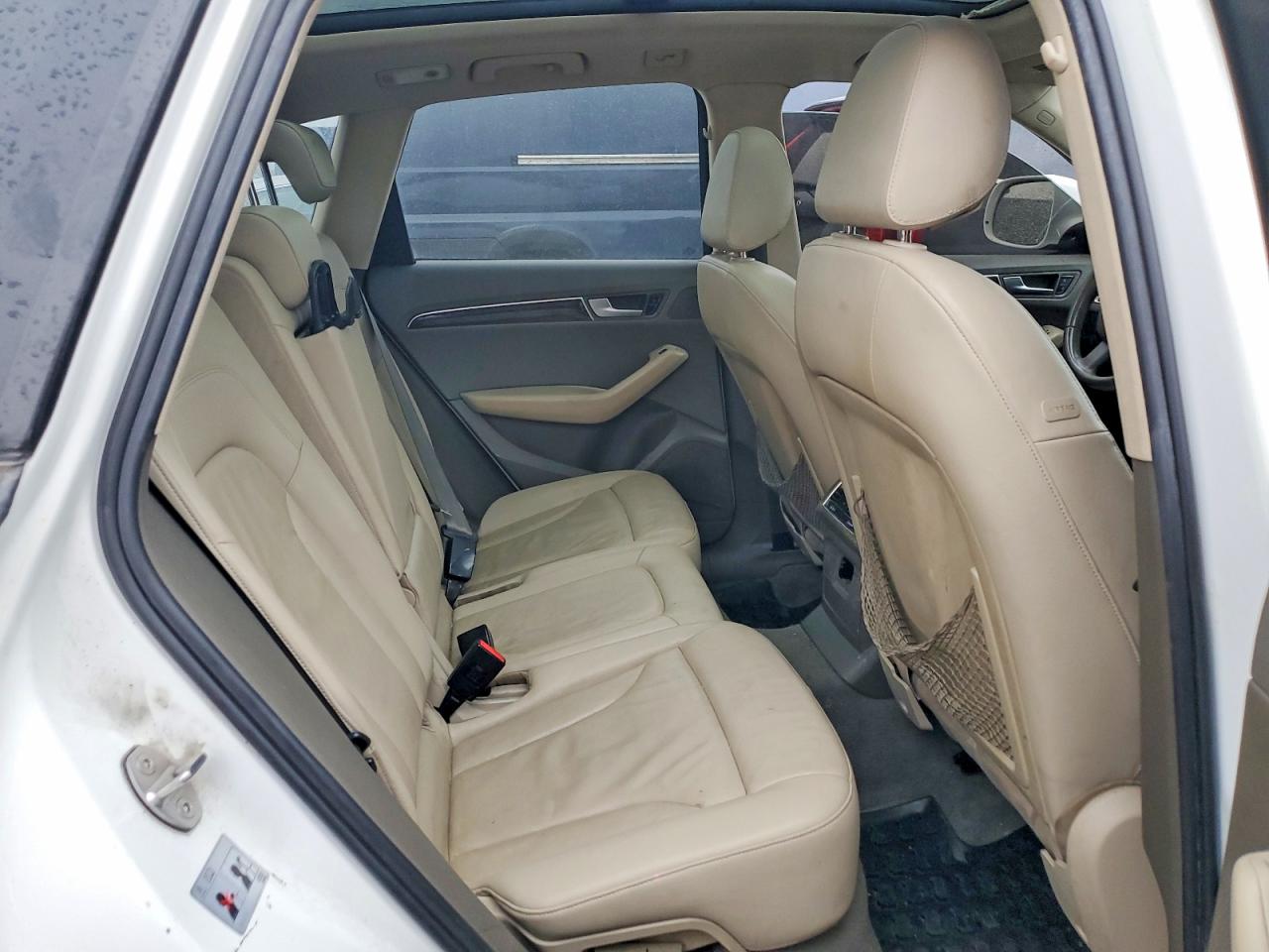 2010 Audi Q5 Premium White vin: WA1CKAFPXAA077188