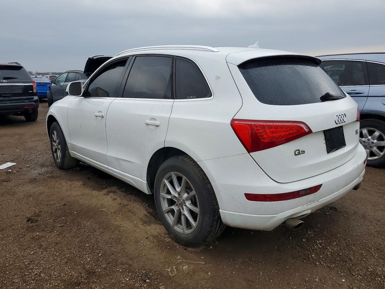 2010 Audi Q5 Premium White vin: WA1CKAFPXAA077188