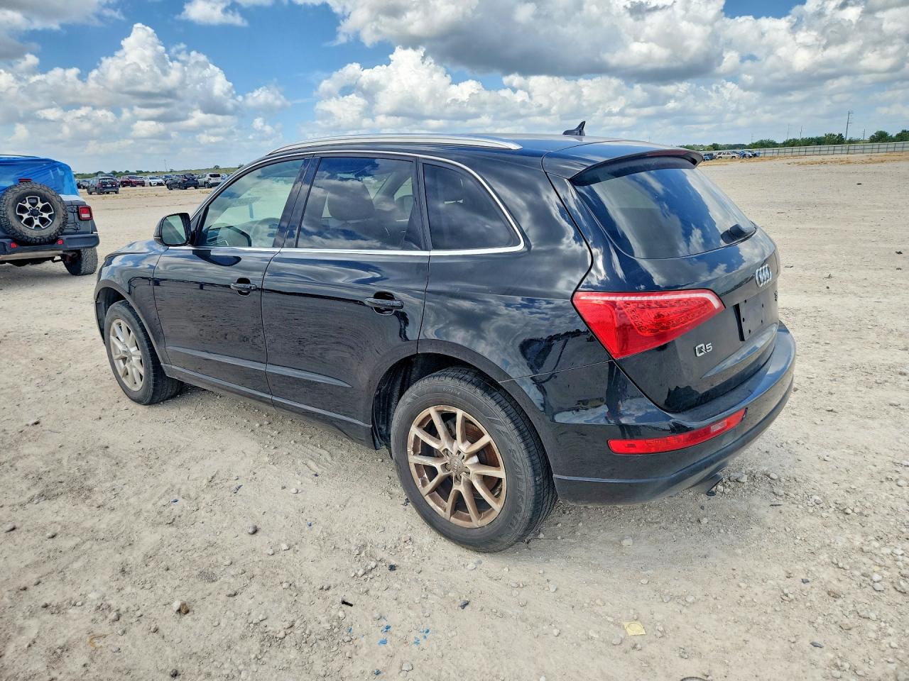 2010 Audi Q5 Premium Black vin: WA1CKBFP5AA077735