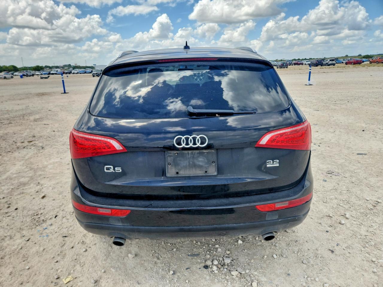 2010 Audi Q5 Premium Black vin: WA1CKBFP5AA077735