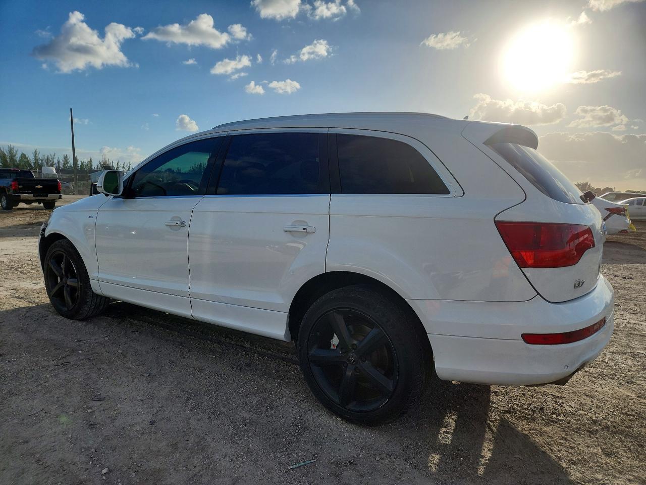 2009 Audi Q7 Tdi S-line White vin: WA1CM74L39D032259