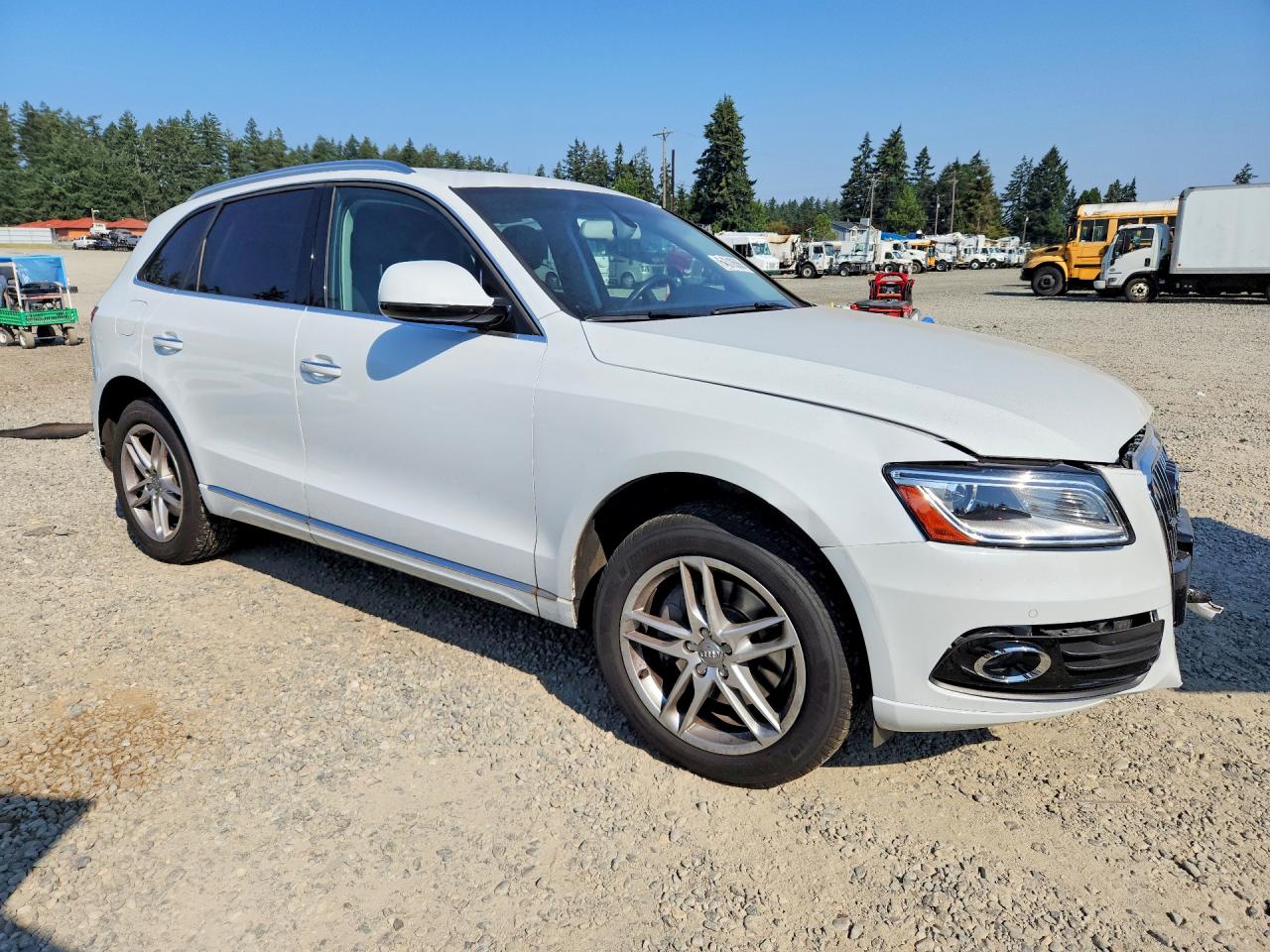 2015 Audi Q5 Tdi Premium Plus Белый vin: WA1CMAFP2FA139040