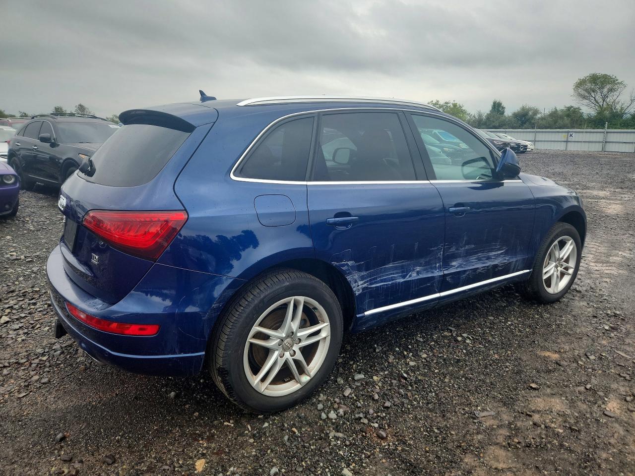 2014 Audi Q5 Tdi Premium Plus Blue vin: WA1CMAFPXEA121111