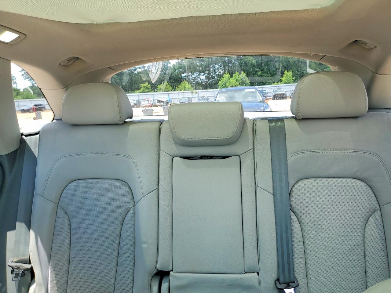 2015 Audi Q5 Tdi Premium Plus White vin: WA1CMAFPXFA007420