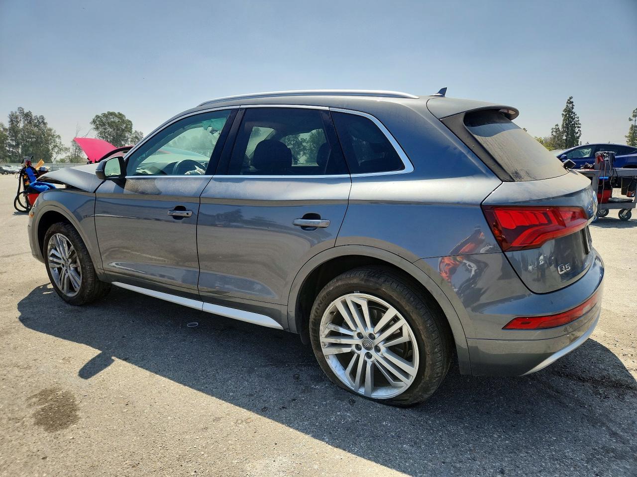 2018 Audi Q5 Prestige Серый vin: WA1CNAFY5J2018043