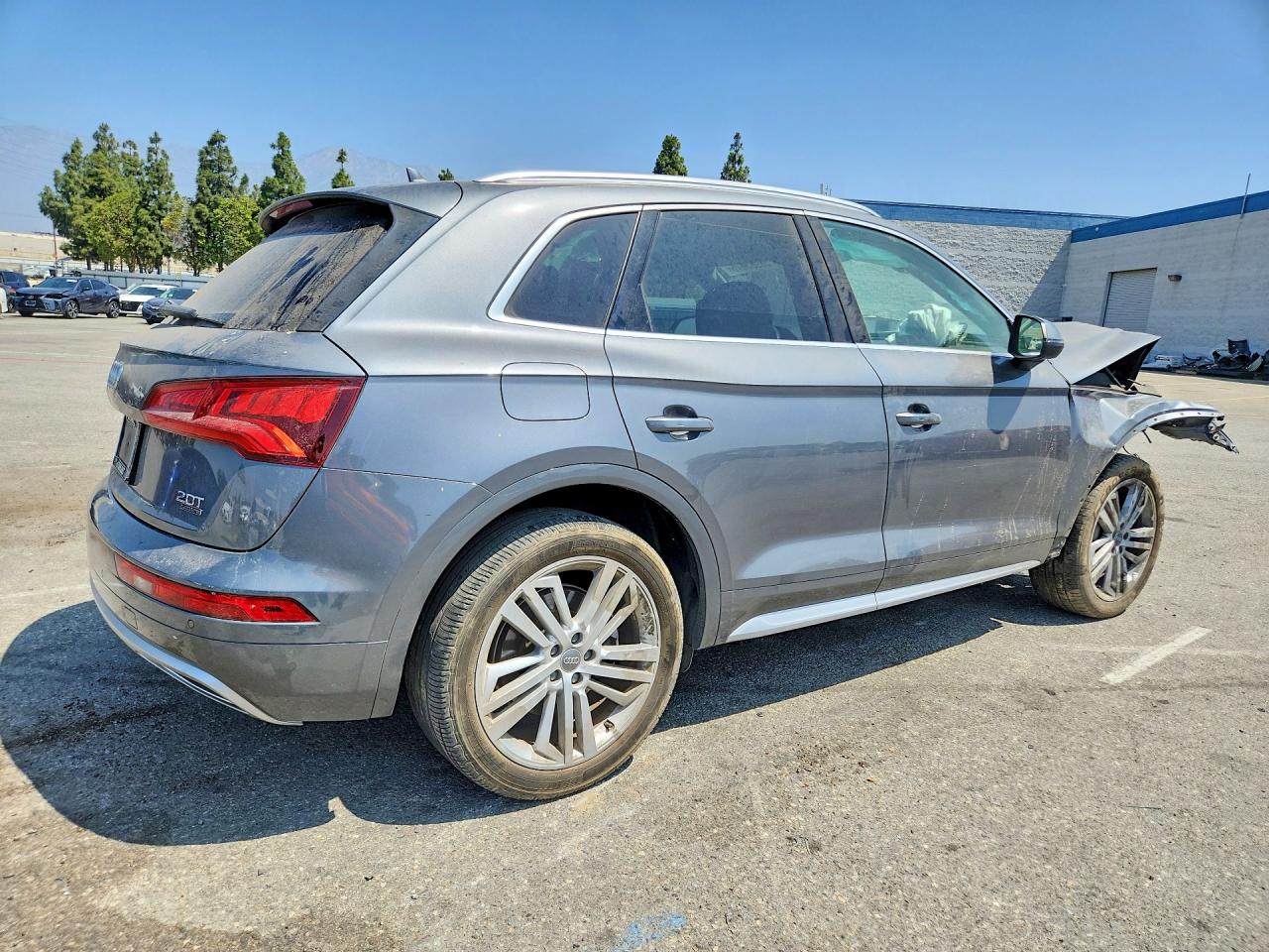 2018 Audi Q5 Prestige Серый vin: WA1CNAFY5J2018043