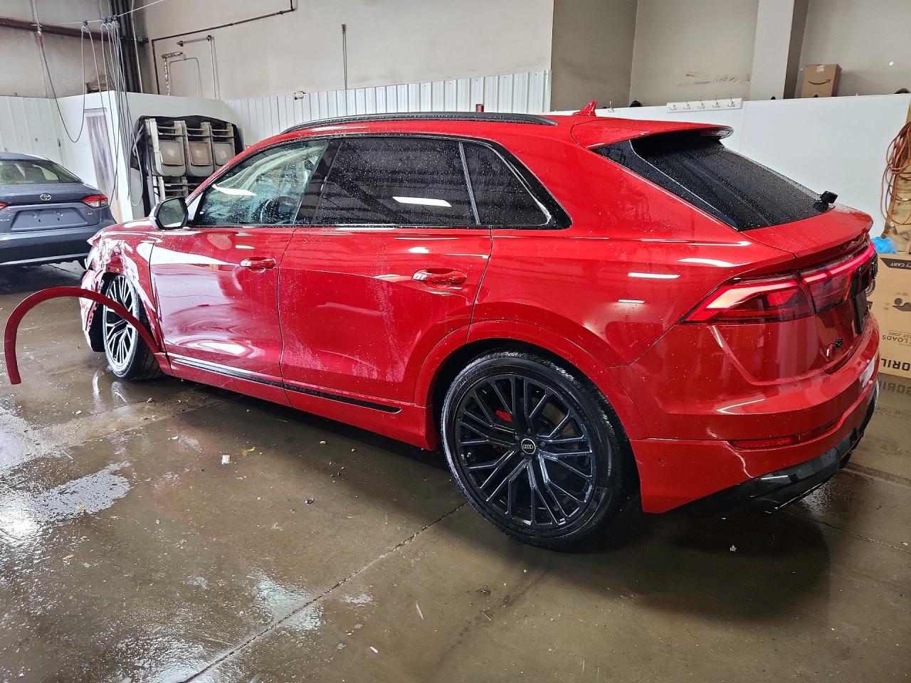 2024 Audi Sq8 Prestige Красный vin: WA1CWBF19RD015507