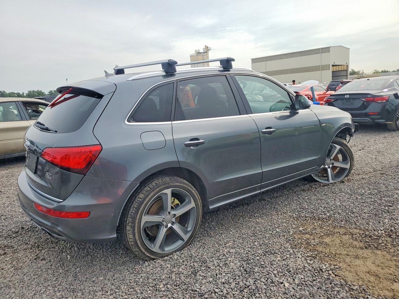2017 Audi Q5 Premium Plus S-line Золотой vin: WA1D7AFP1HA008633