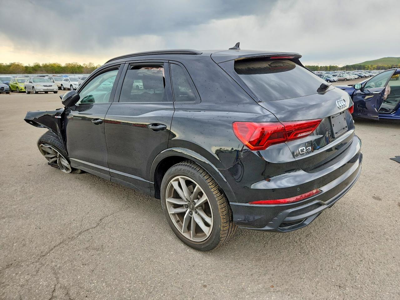 2022 Audi Q3 Quattro Black vin: WA1DECF30N1132256