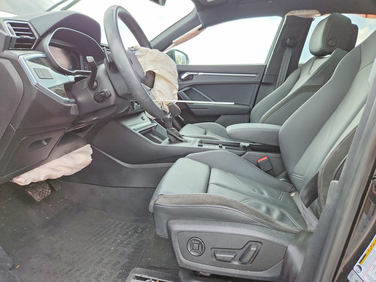 2022 Audi Q3 Quattro Black vin: WA1DECF30N1132256