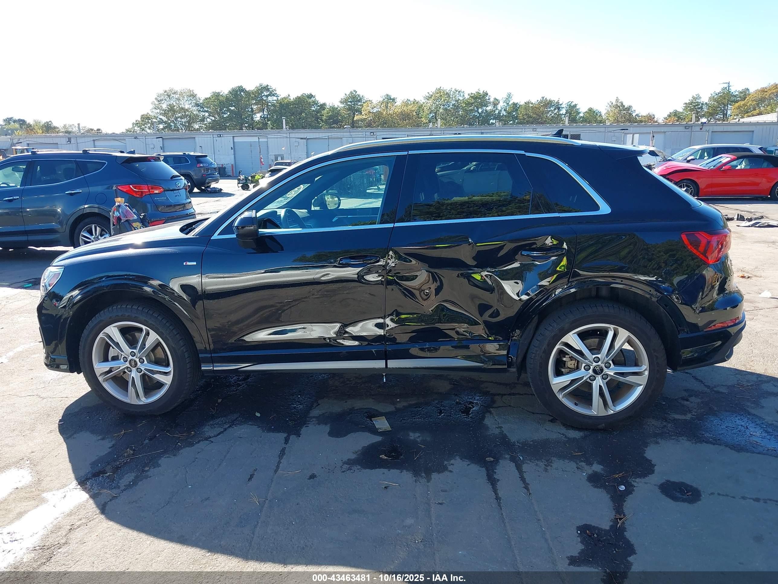 2024 Audi Q3 Premium 45 Tfsi S Line Quattro Tiptronic Black vin: WA1DECF30R1021583