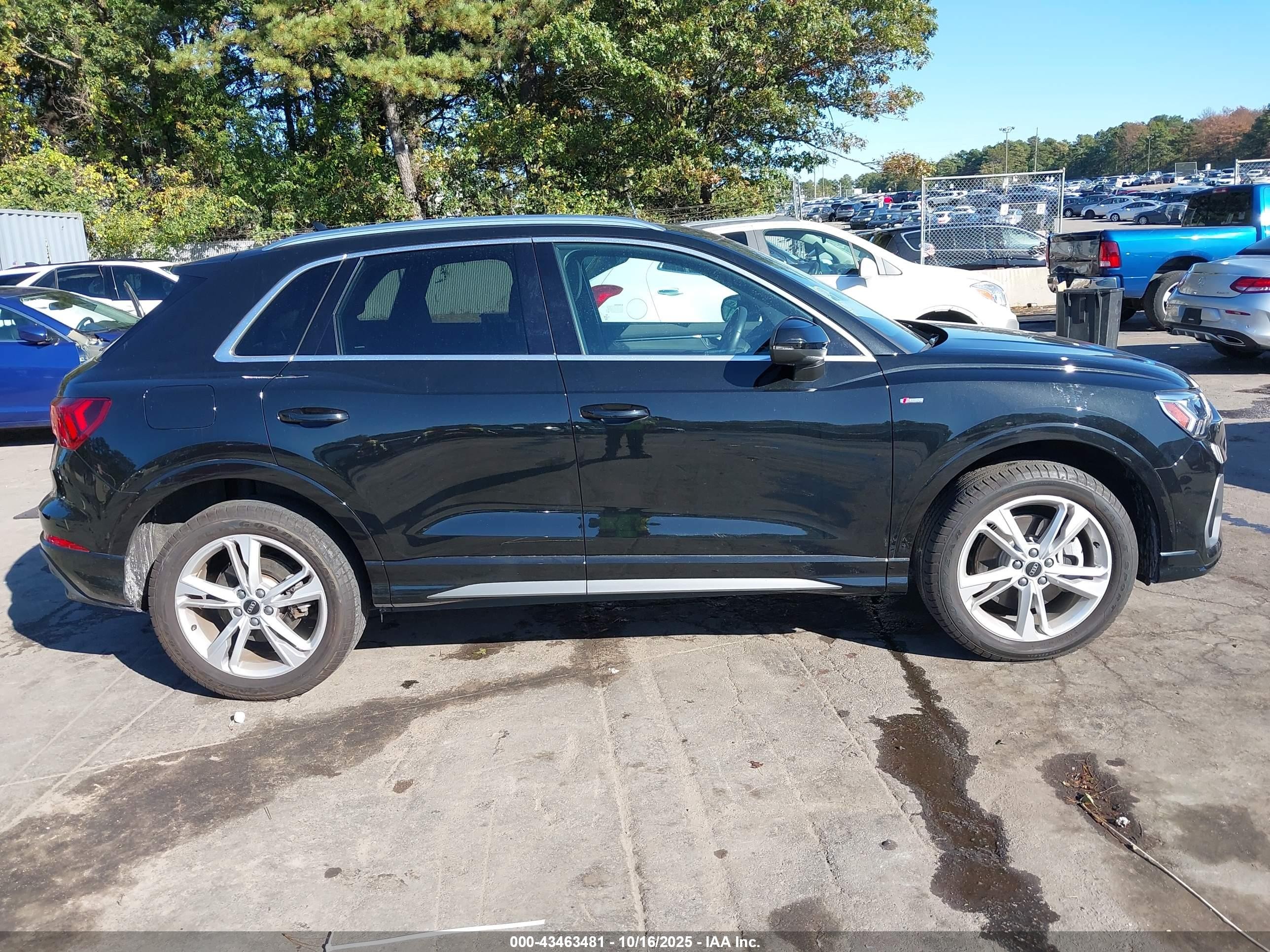 2024 Audi Q3 Premium 45 Tfsi S Line Quattro Tiptronic Black vin: WA1DECF30R1021583