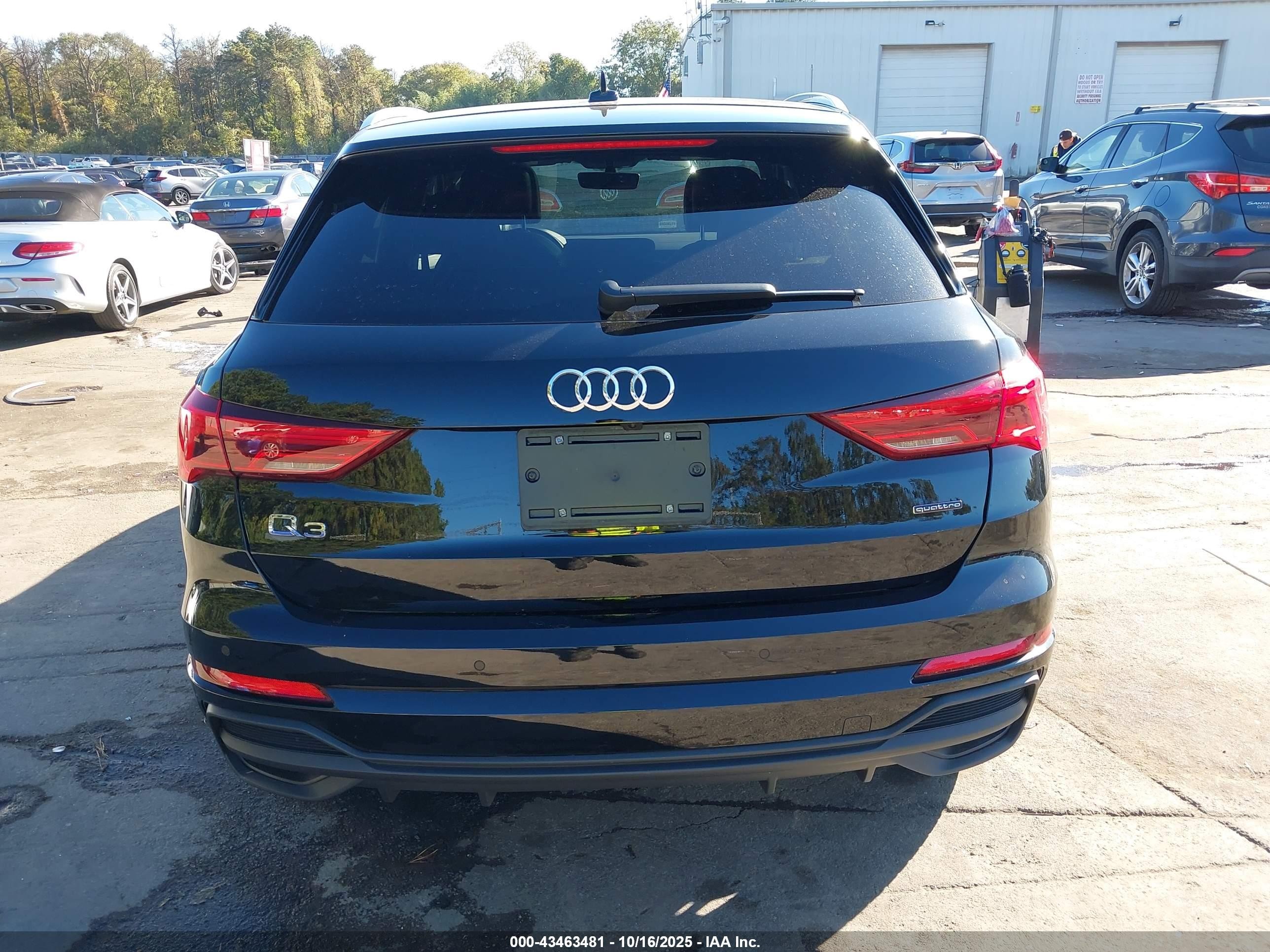 2024 Audi Q3 Premium 45 Tfsi S Line Quattro Tiptronic Black vin: WA1DECF30R1021583