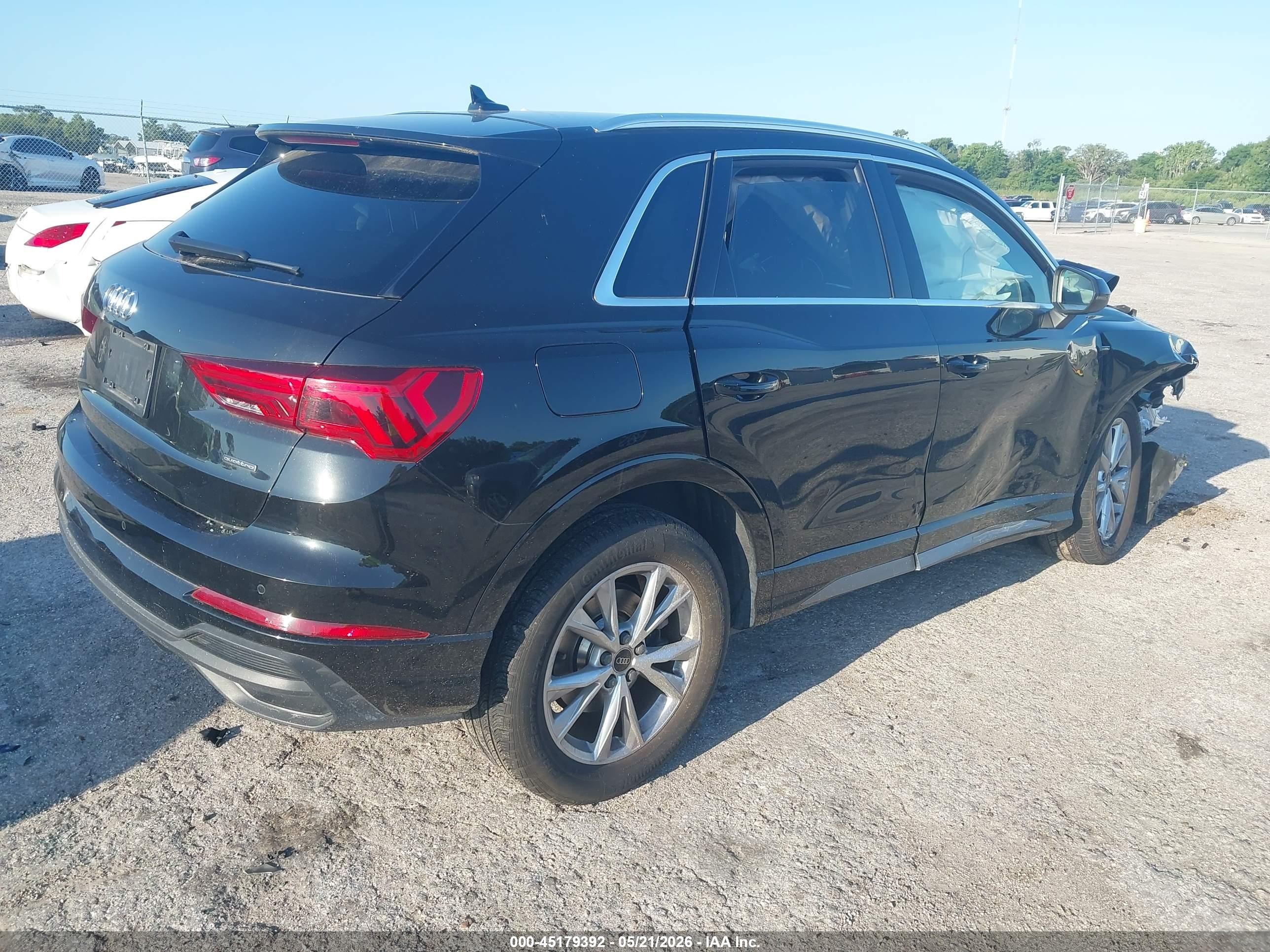 2023 Audi Q3 Premium 45 Tfsi S Line Quattro Tiptronic Черный vin: WA1DECF31P1084589