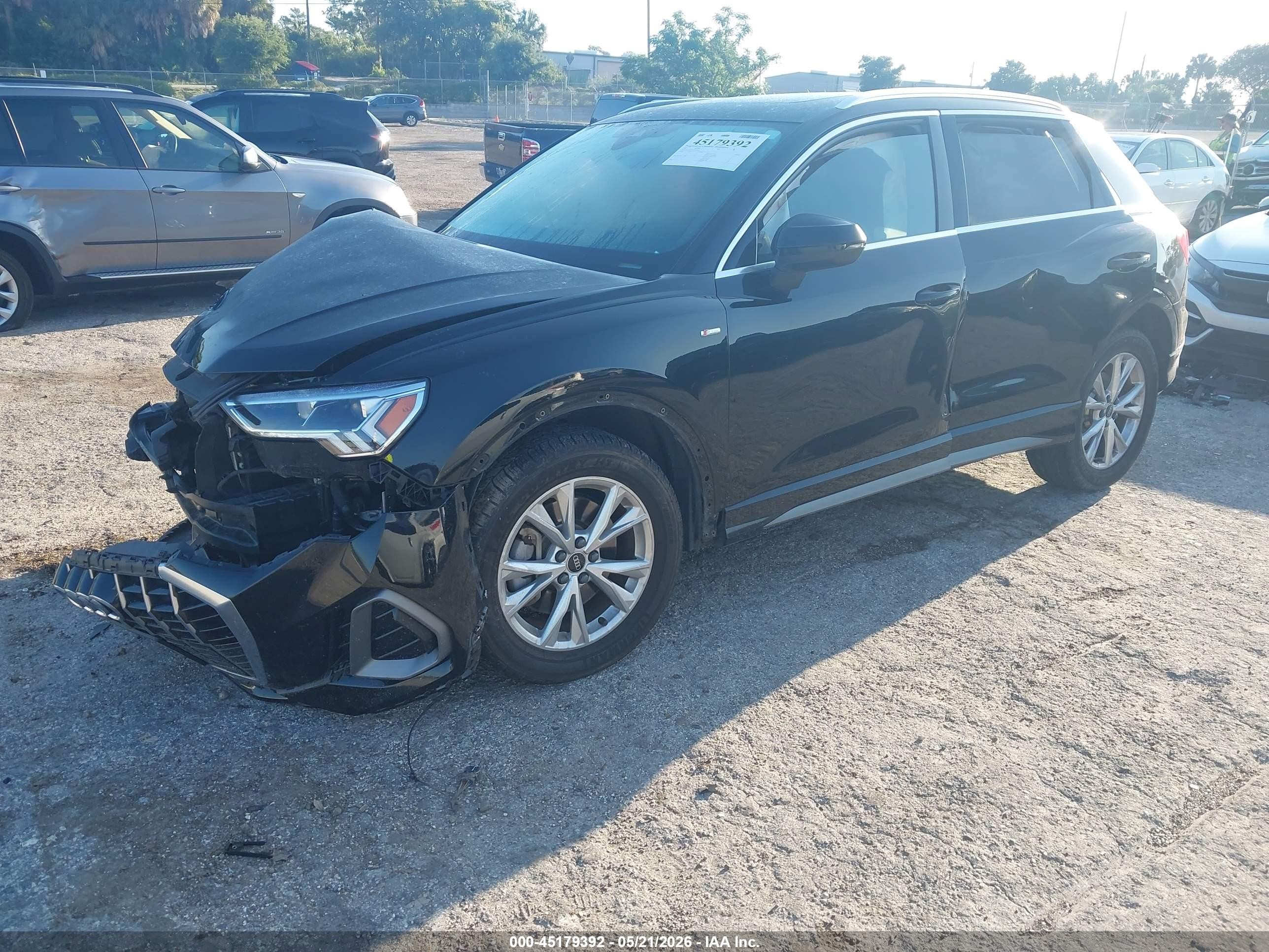 2023 Audi Q3 Premium 45 Tfsi S Line Quattro Tiptronic Черный vin: WA1DECF31P1084589
