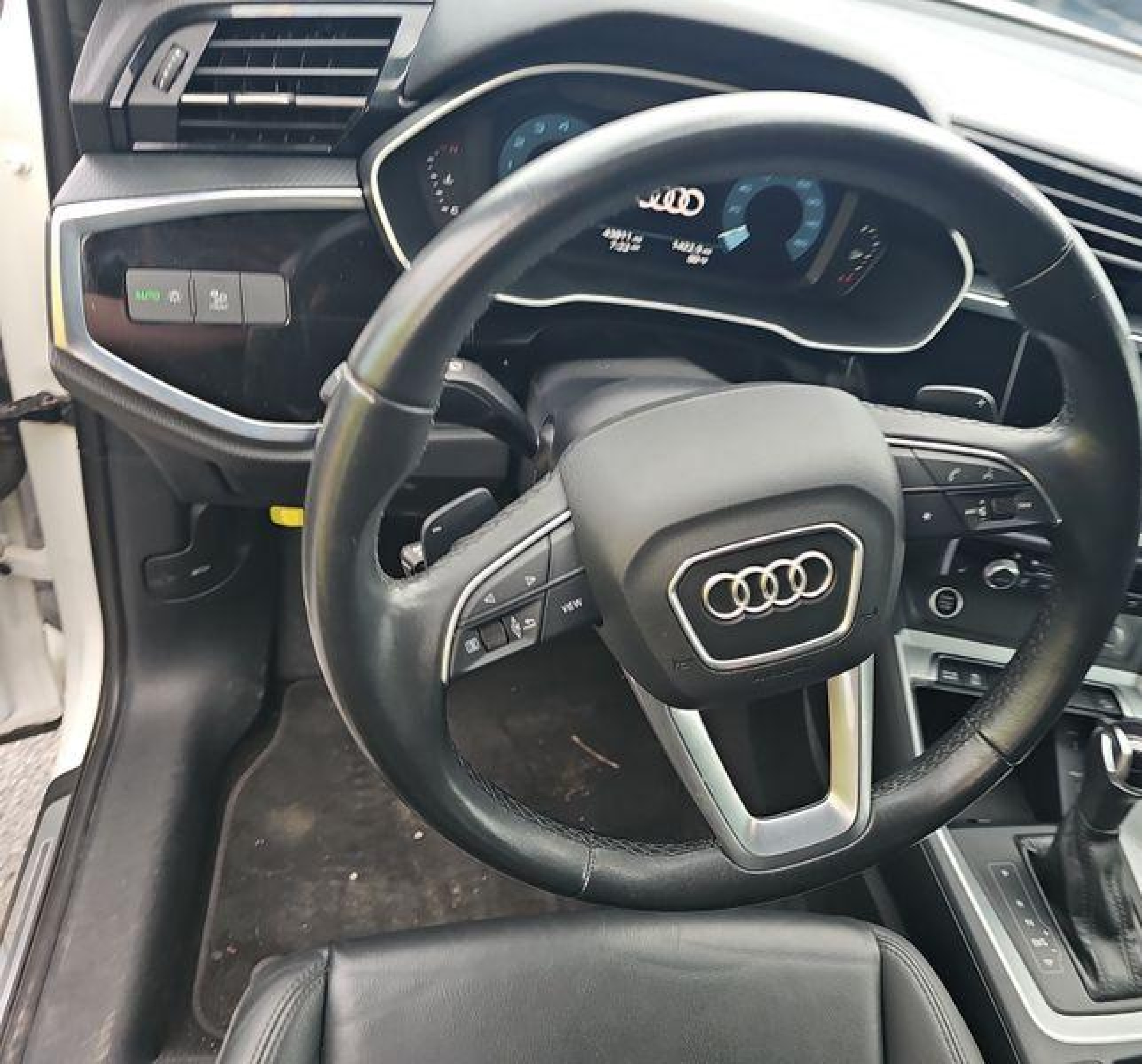 2023 Audi Q3 Premium 45 Tfsi S Line Quattro Tiptronic vin: WA1DECF33P1106995