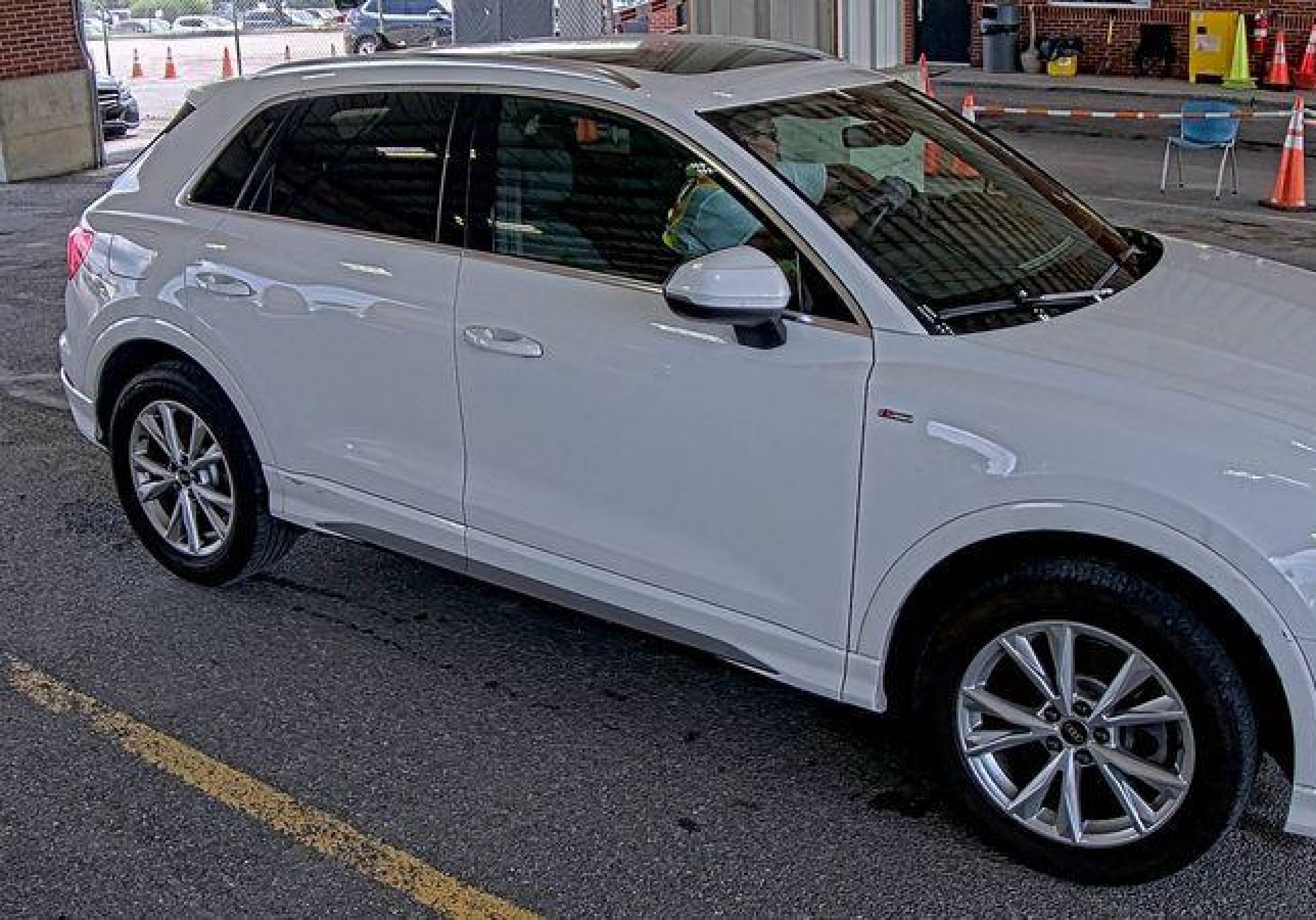2023 Audi Q3 Premium 45 Tfsi S Line Quattro Tiptronic vin: WA1DECF33P1106995