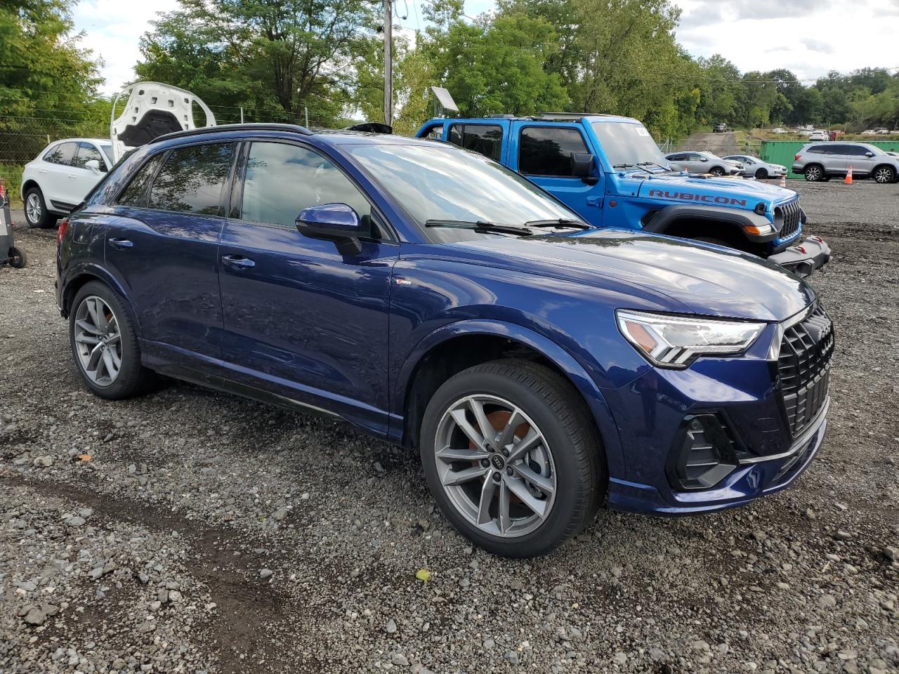 2025 Audi Q3 Premium S Line 45 Blue vin: WA1DECF33S1008087
