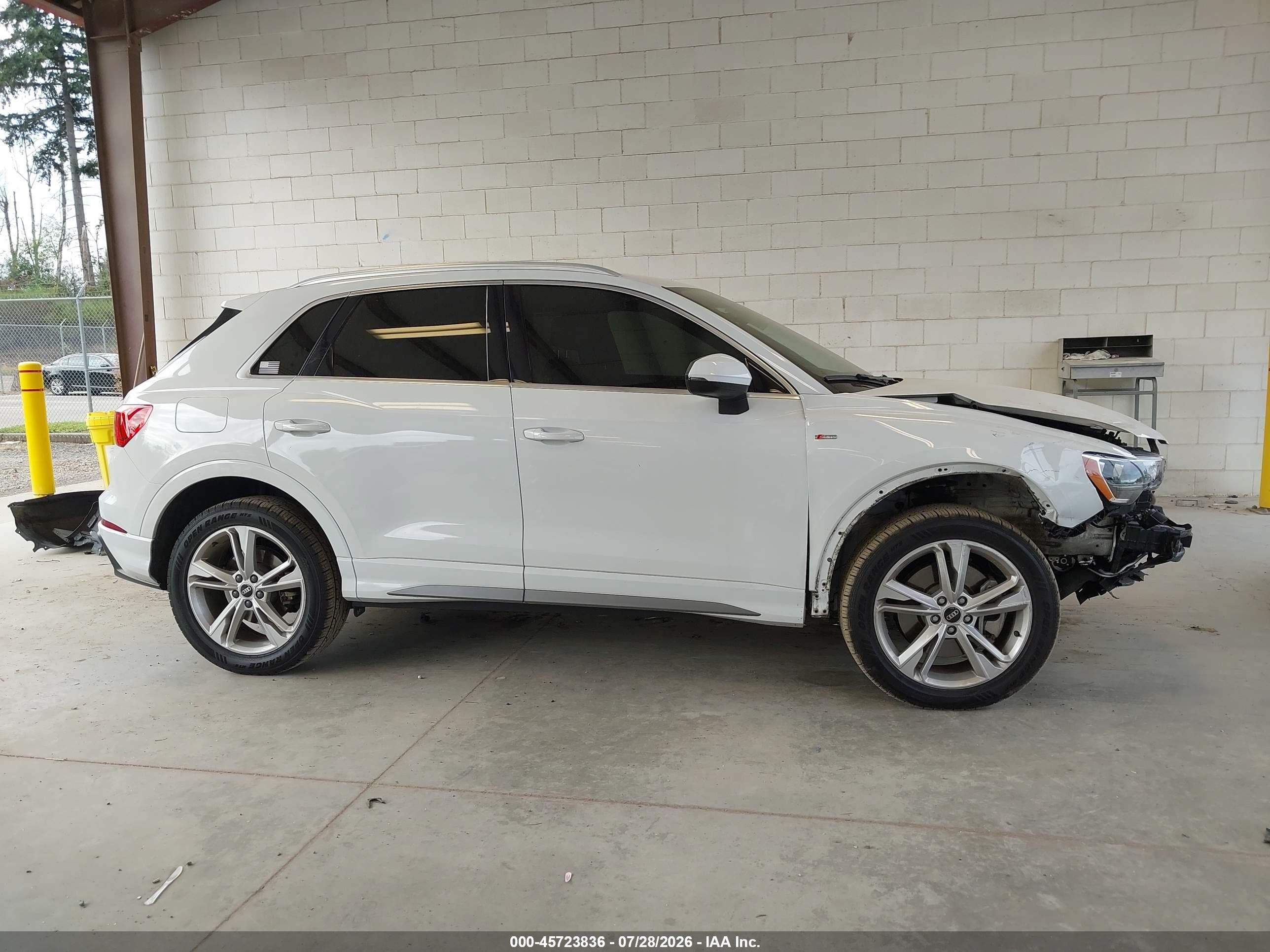 2022 Audi Q3 Premium 45 Tfsi S Line Quattro Tiptronic White vin: WA1DECF34N1010225