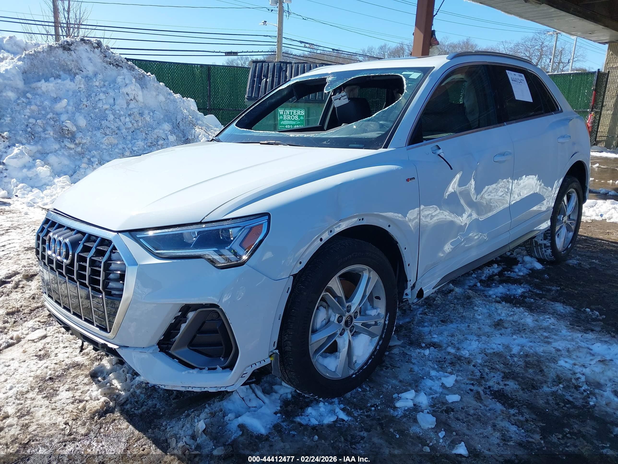 2024 Audi Q3 Premium 45 Tfsi S Line Quattro Tiptronic White vin: WA1DECF34R1163774