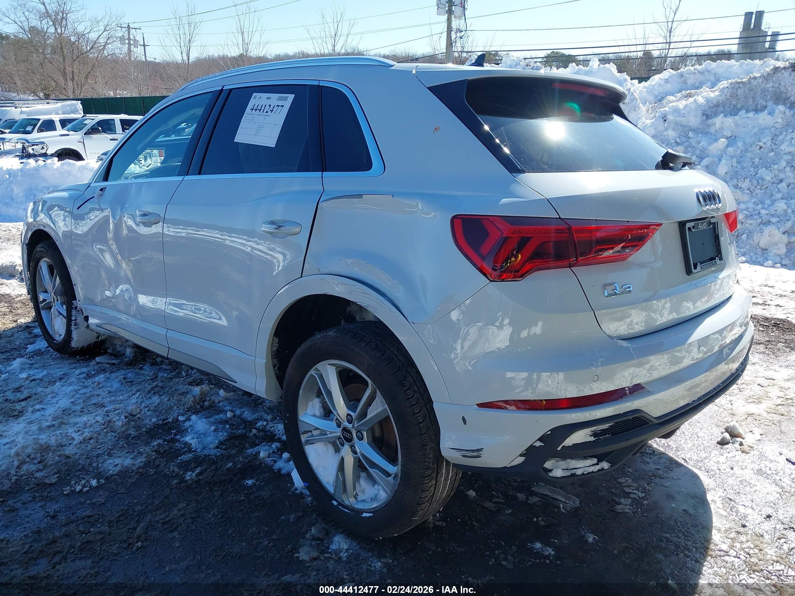 2024 Audi Q3 Premium 45 Tfsi S Line Quattro Tiptronic White vin: WA1DECF34R1163774