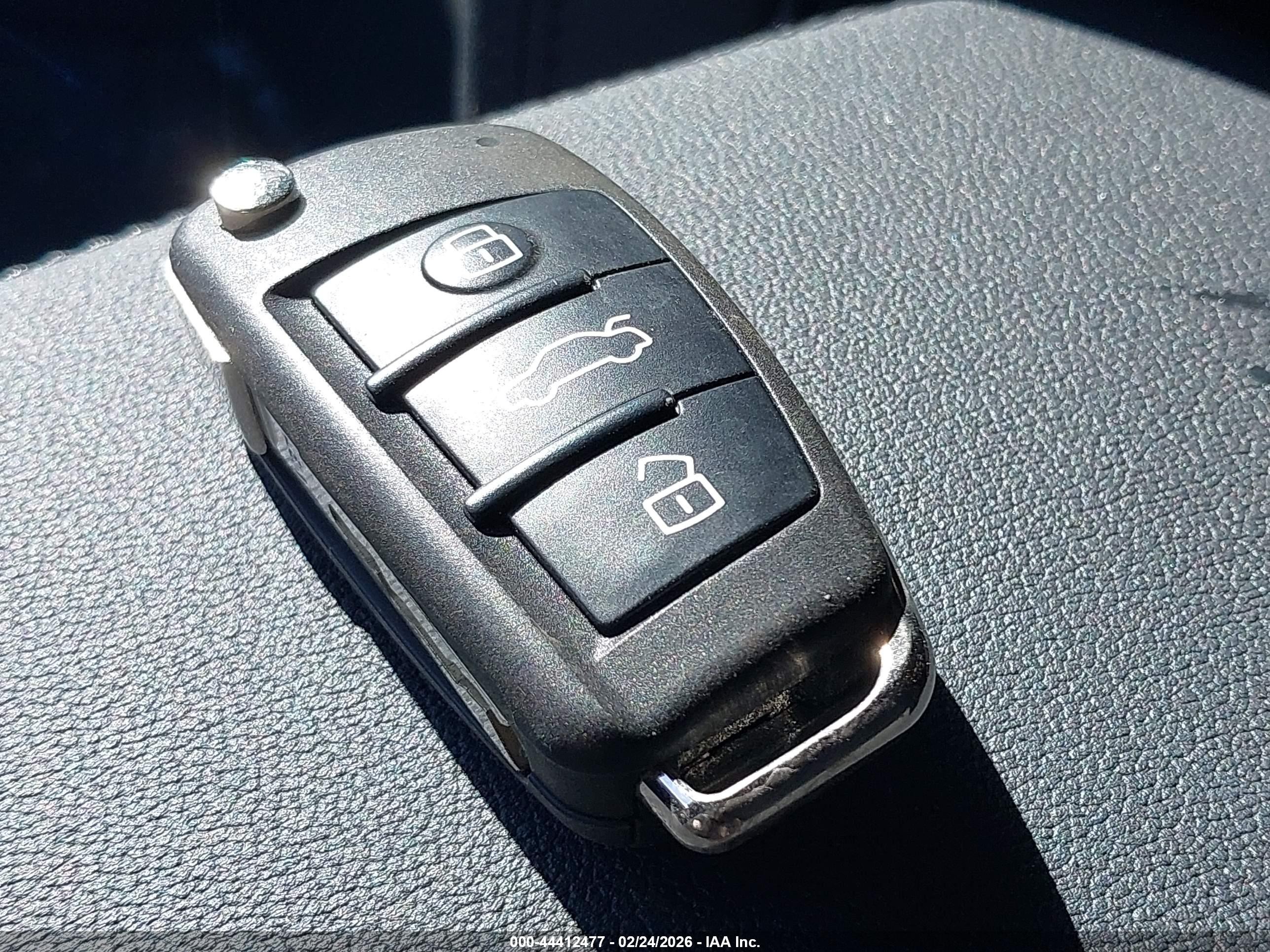 2024 Audi Q3 Premium 45 Tfsi S Line Quattro Tiptronic White vin: WA1DECF34R1163774