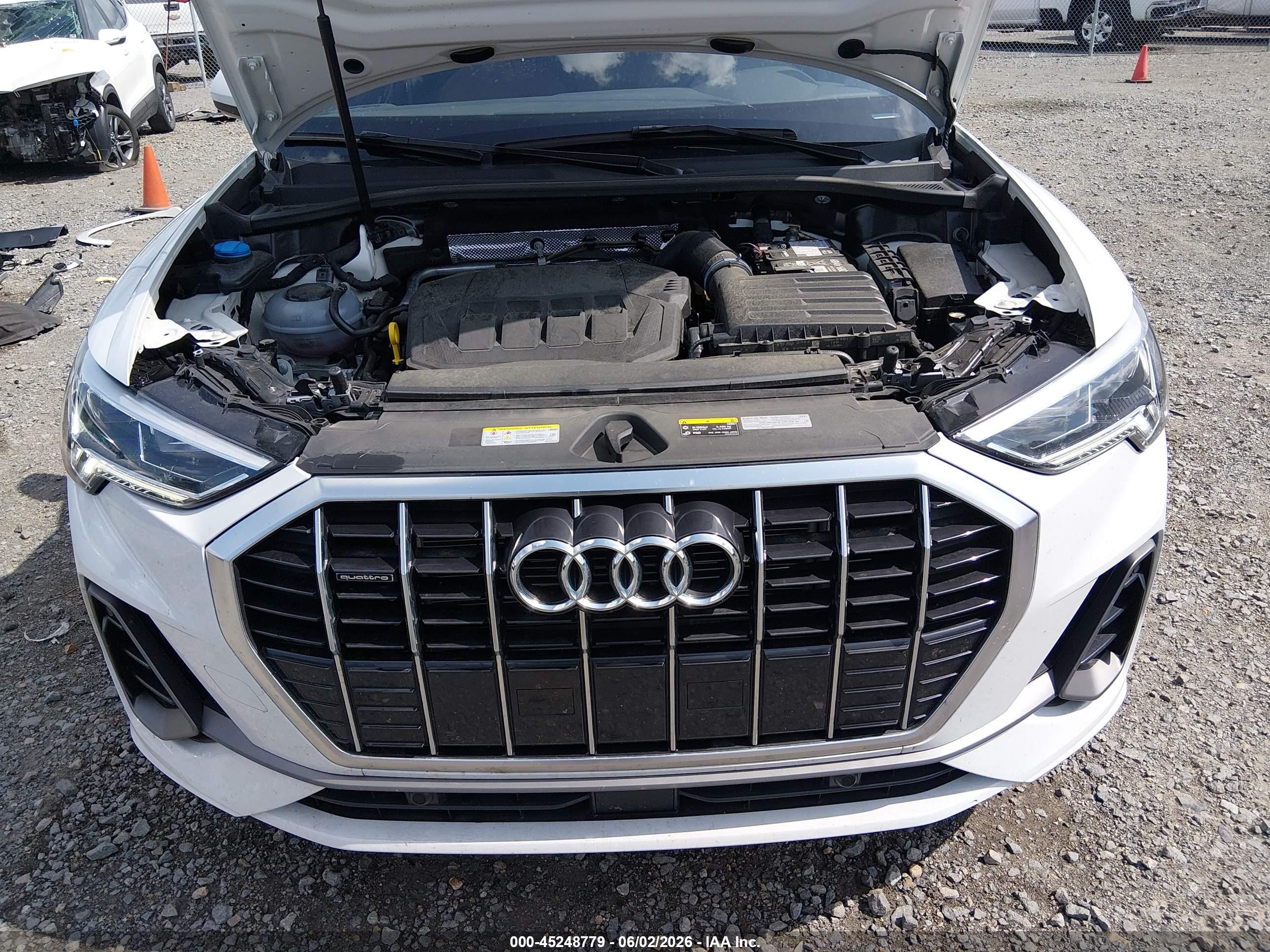 2025 Audi Q3 Premium 45 Tfsi S Line Quattro Tiptronic Белый vin: WA1DECF36S1075301