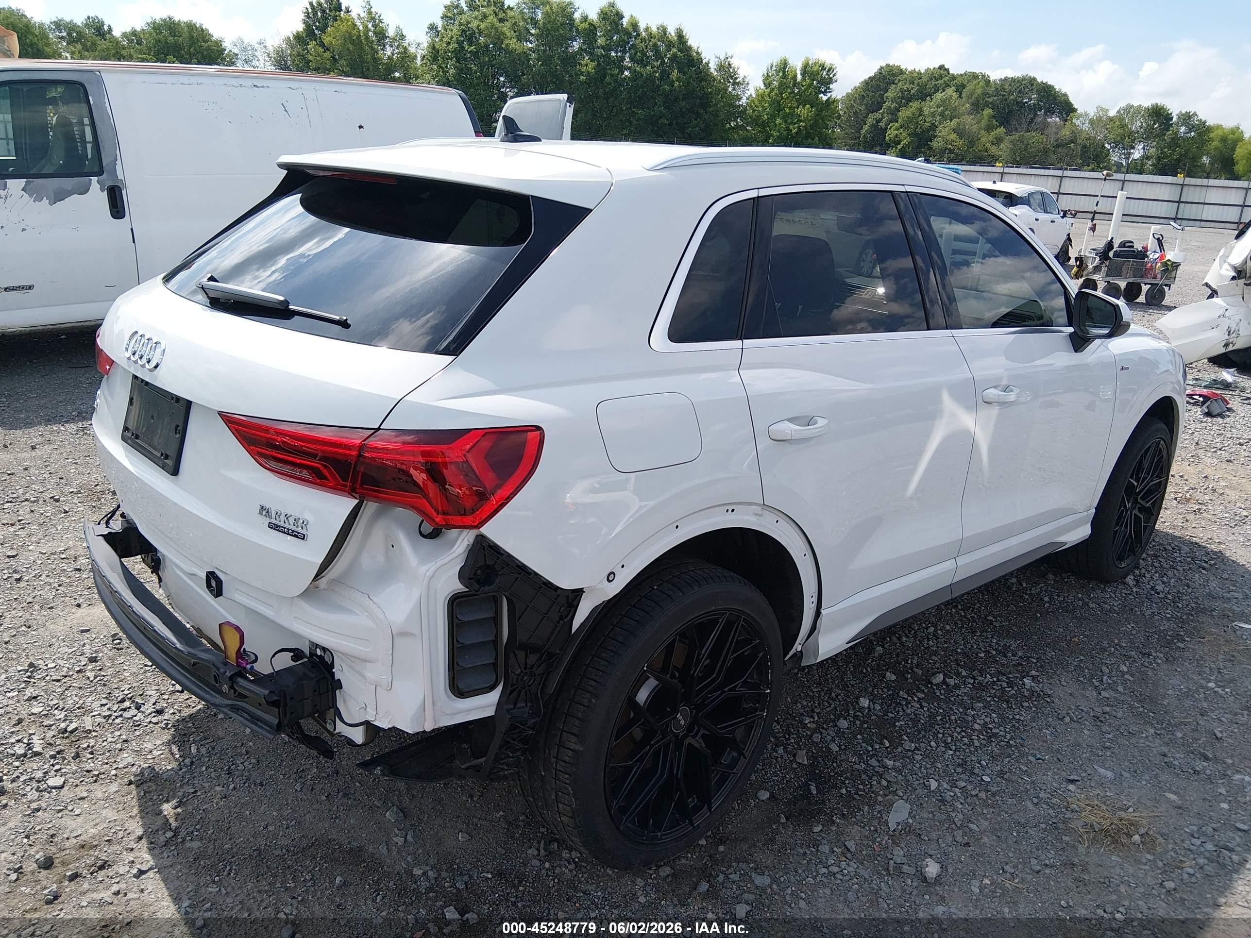 2025 Audi Q3 Premium 45 Tfsi S Line Quattro Tiptronic Белый vin: WA1DECF36S1075301