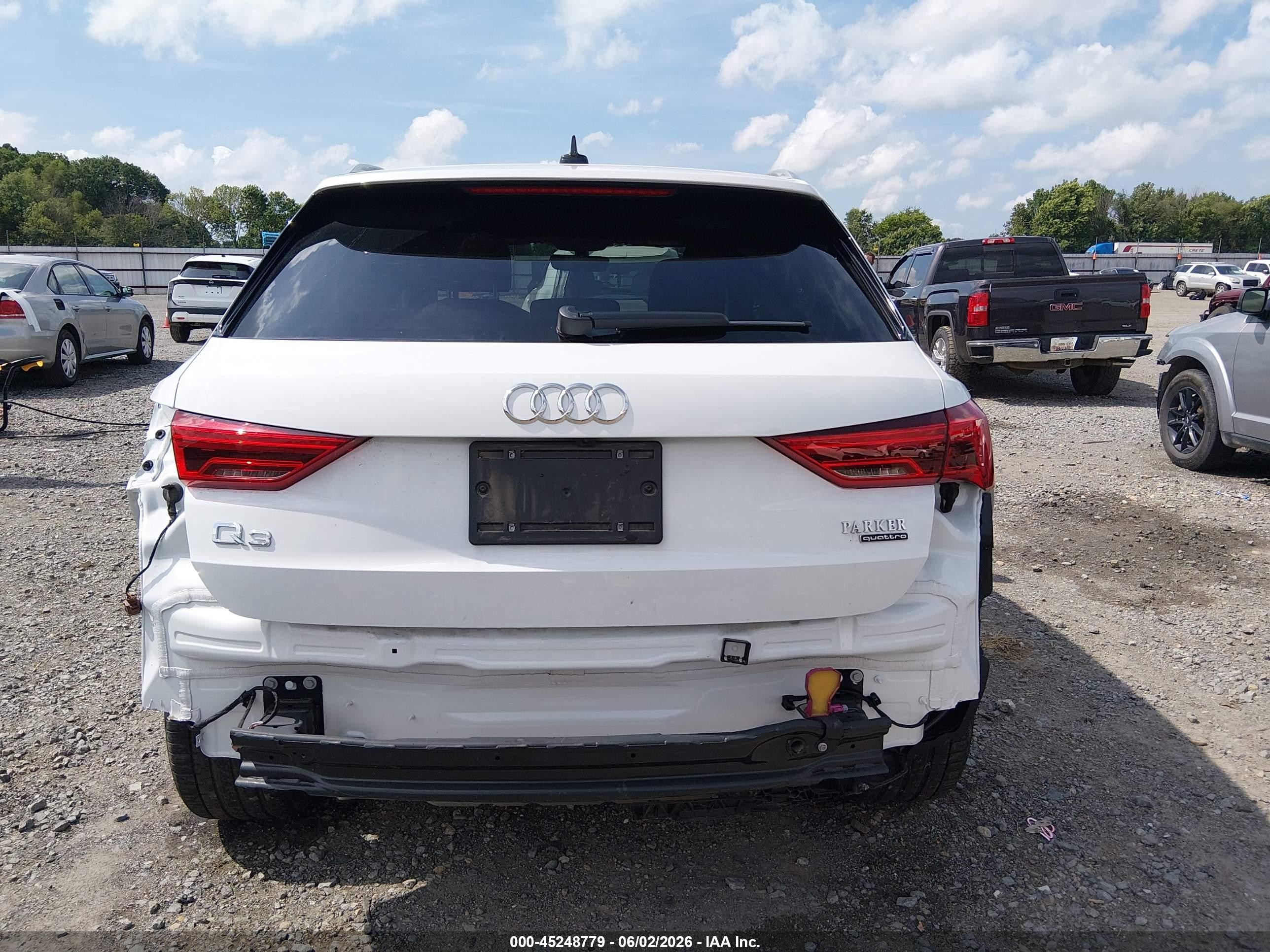 2025 Audi Q3 Premium 45 Tfsi S Line Quattro Tiptronic Белый vin: WA1DECF36S1075301