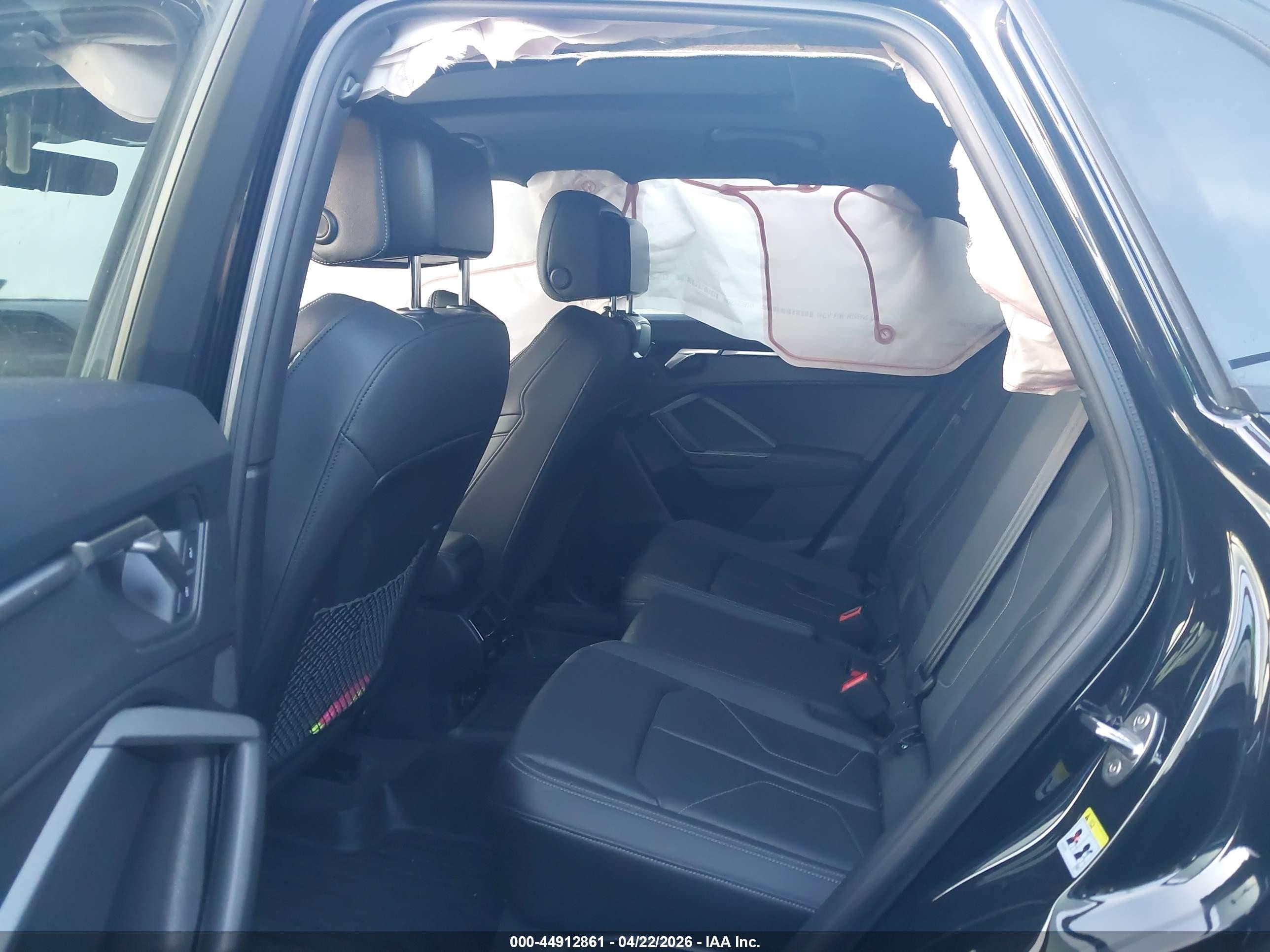 2024 Audi Q3 Premium 45 Tfsi S Line Quattro Tiptronic Black vin: WA1DECF37R1082865