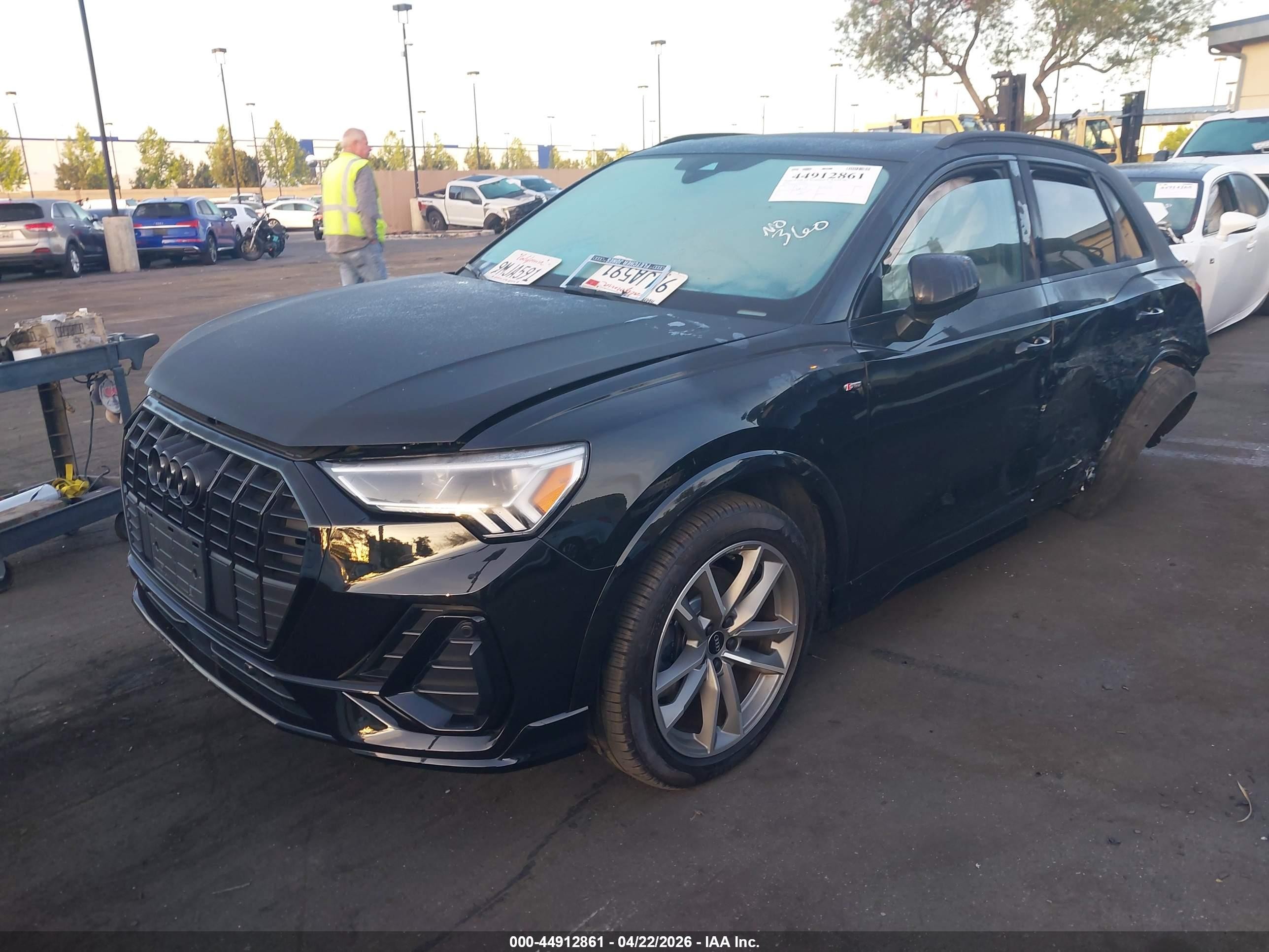 2024 Audi Q3 Premium 45 Tfsi S Line Quattro Tiptronic Black vin: WA1DECF37R1082865