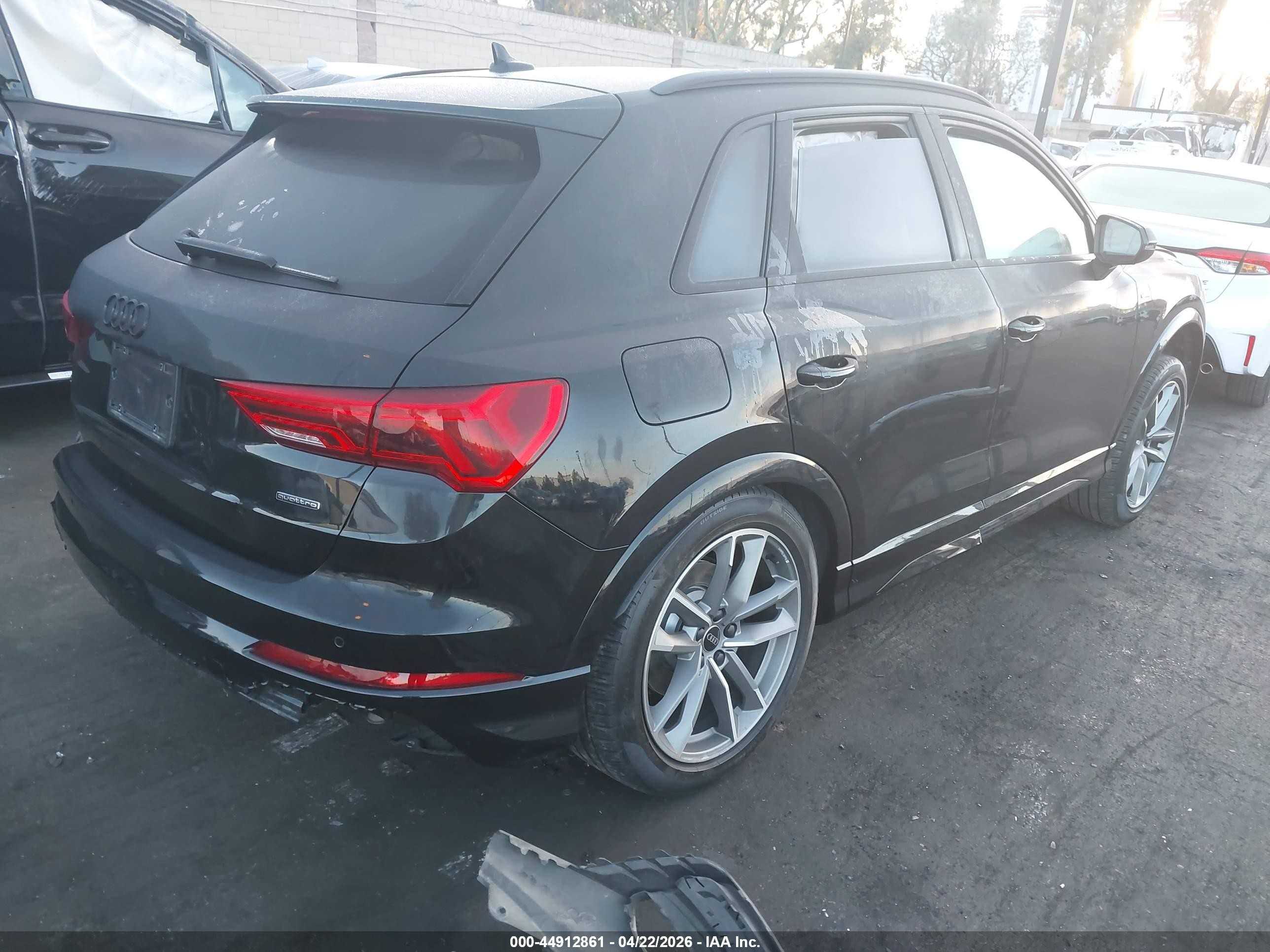 2024 Audi Q3 Premium 45 Tfsi S Line Quattro Tiptronic Black vin: WA1DECF37R1082865