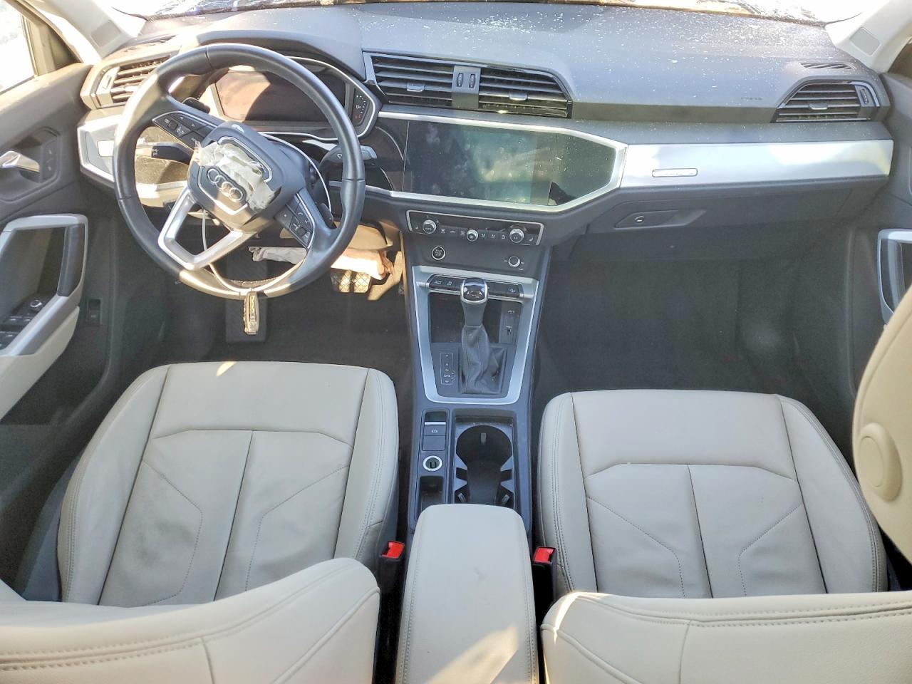 2021 Audi Q3 Premium S Line 45 White vin: WA1DECF39M1041601