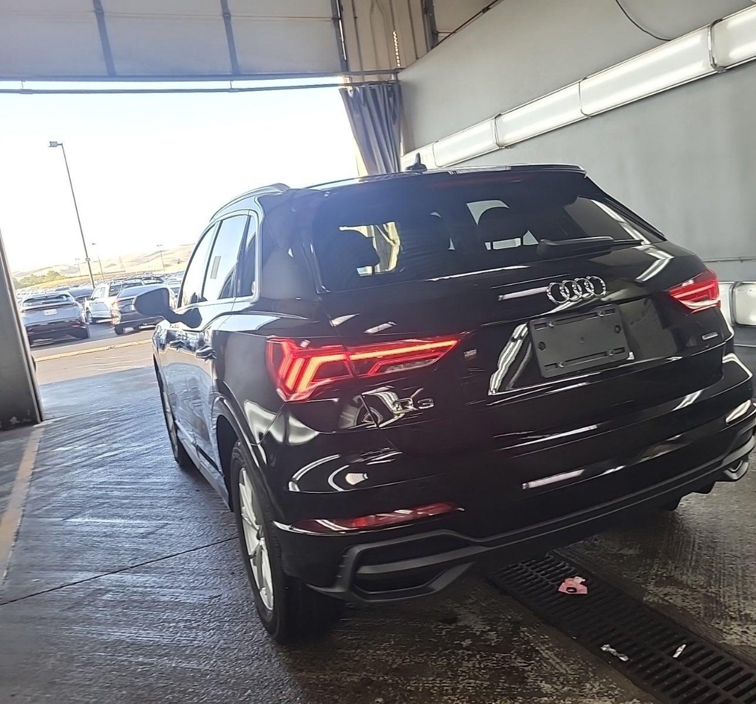 2023 Audi Q3 Premium 45 Tfsi S Line Quattro Tiptronic vin: WA1DECF3XP1081254