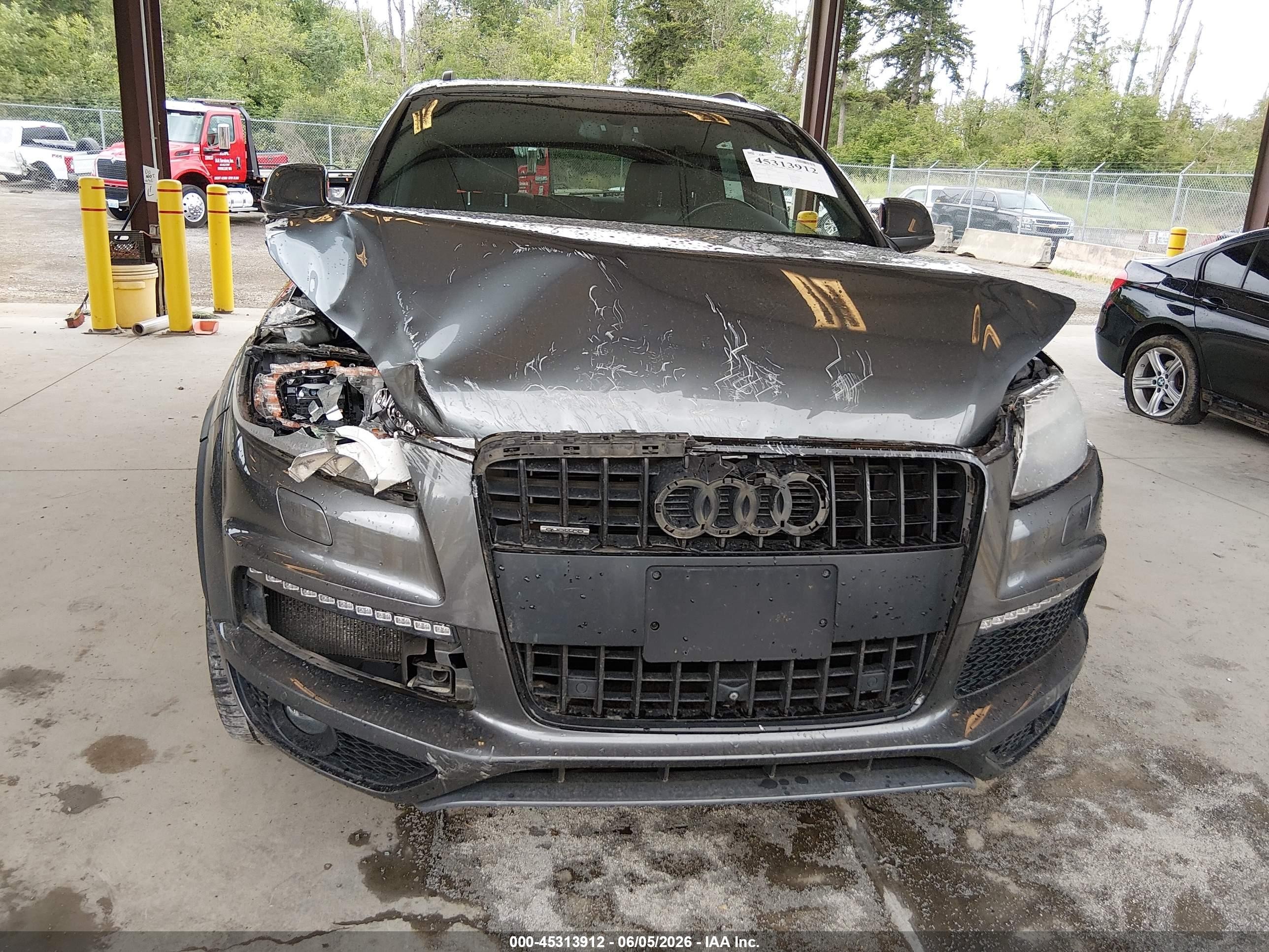 2014 Audi Q7 3.0t S Line Prestige Gray vin: WA1DGAFE0ED011435