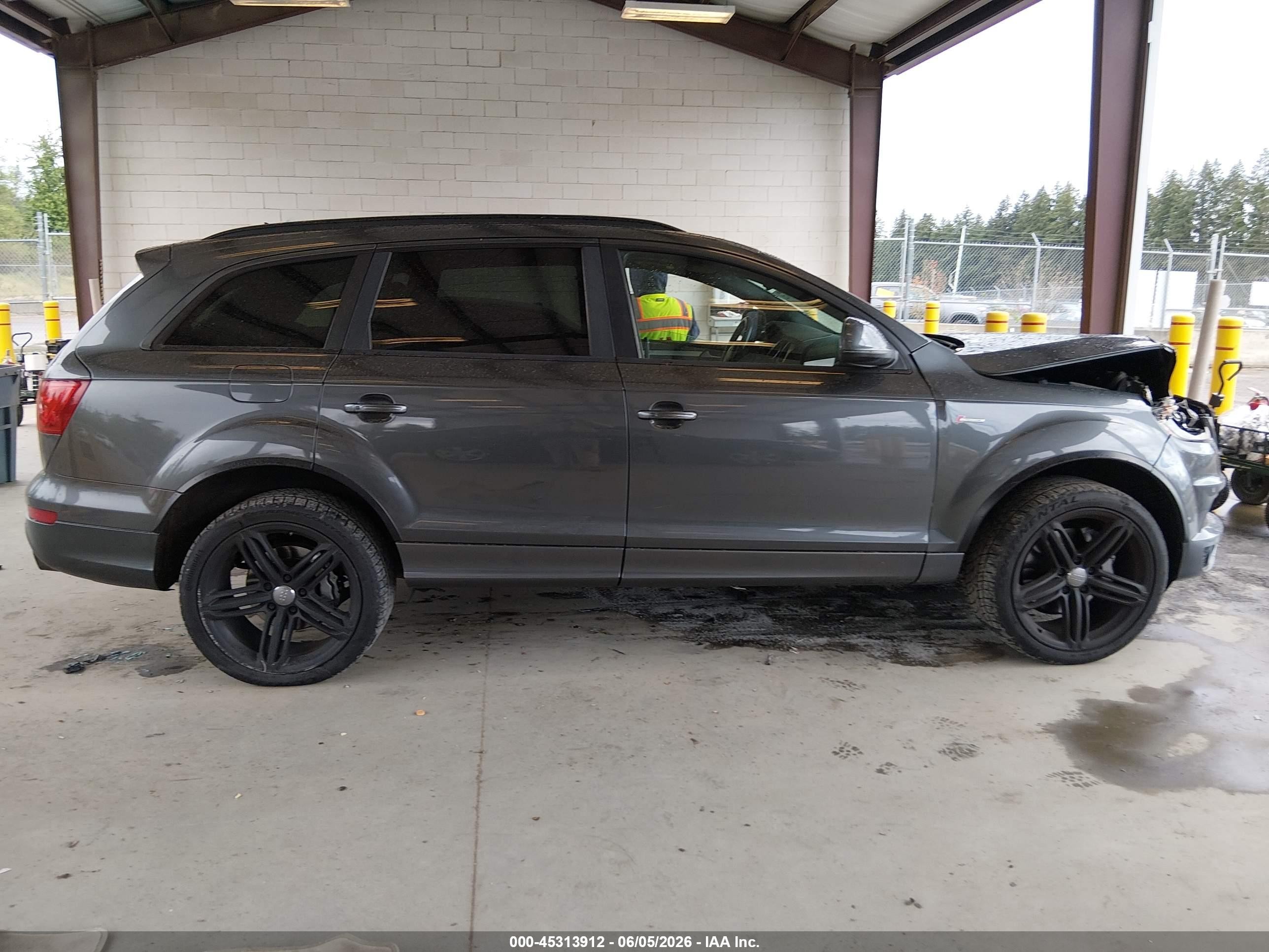 2014 Audi Q7 3.0t S Line Prestige Gray vin: WA1DGAFE0ED011435