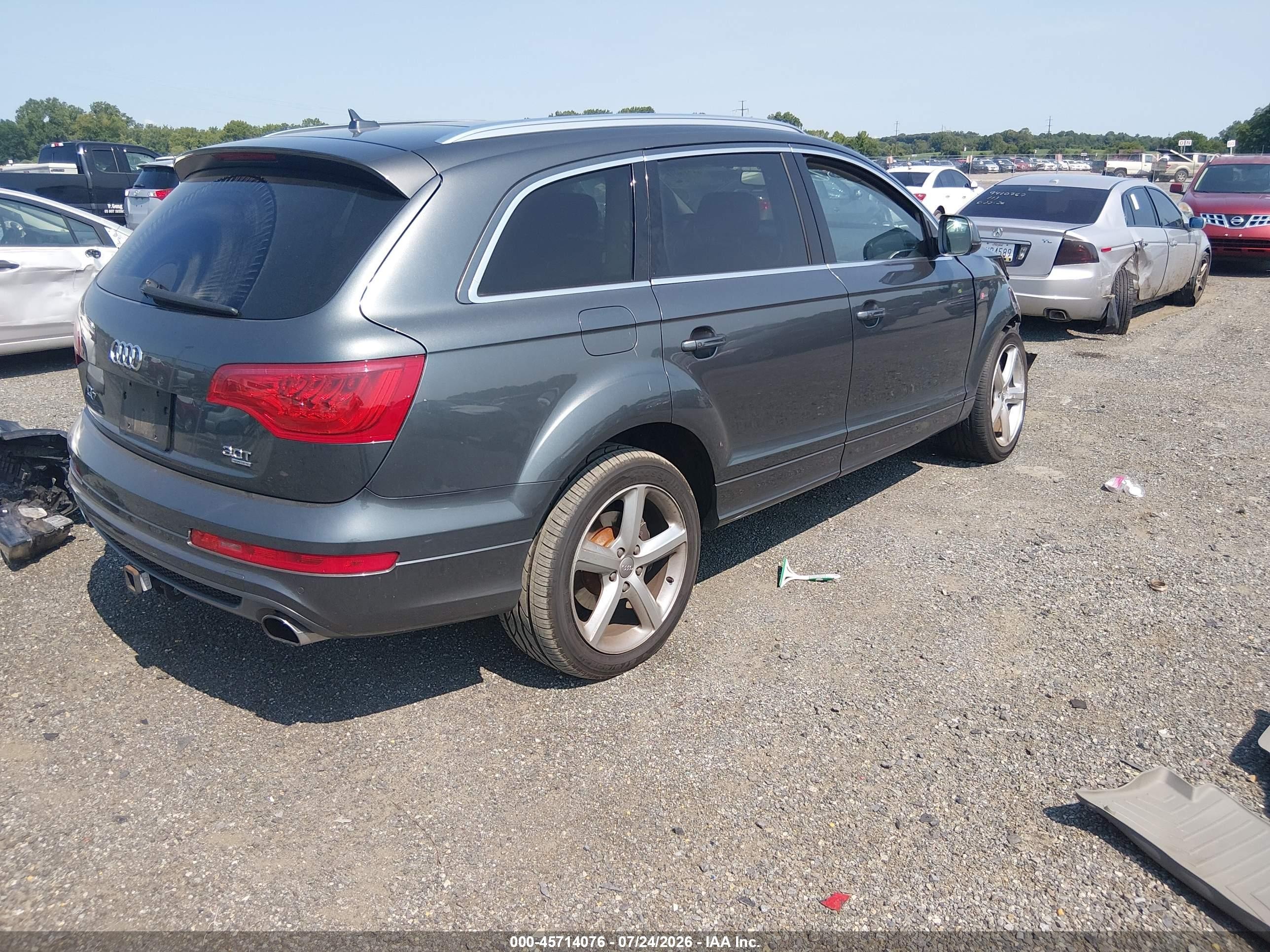 2015 Audi Q7 3.0t S Line Prestige Gray vin: WA1DGAFE0FD020556