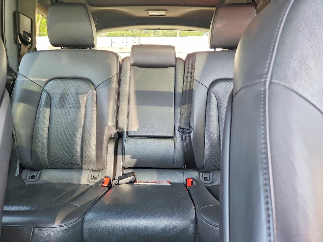2015 Audi Q7 Prestige Серый vin: WA1DGAFE0FD029497